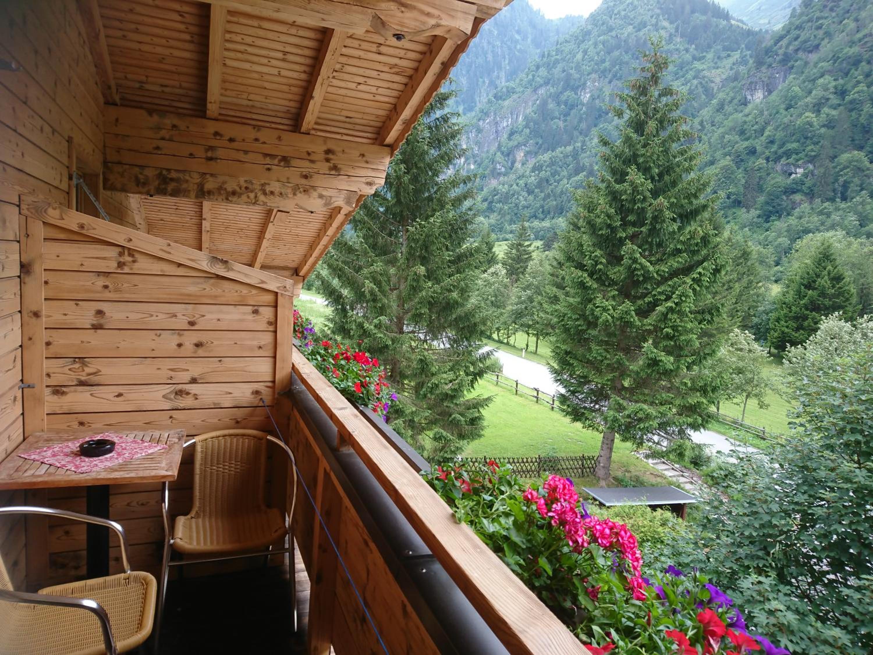 Family Room photo 3