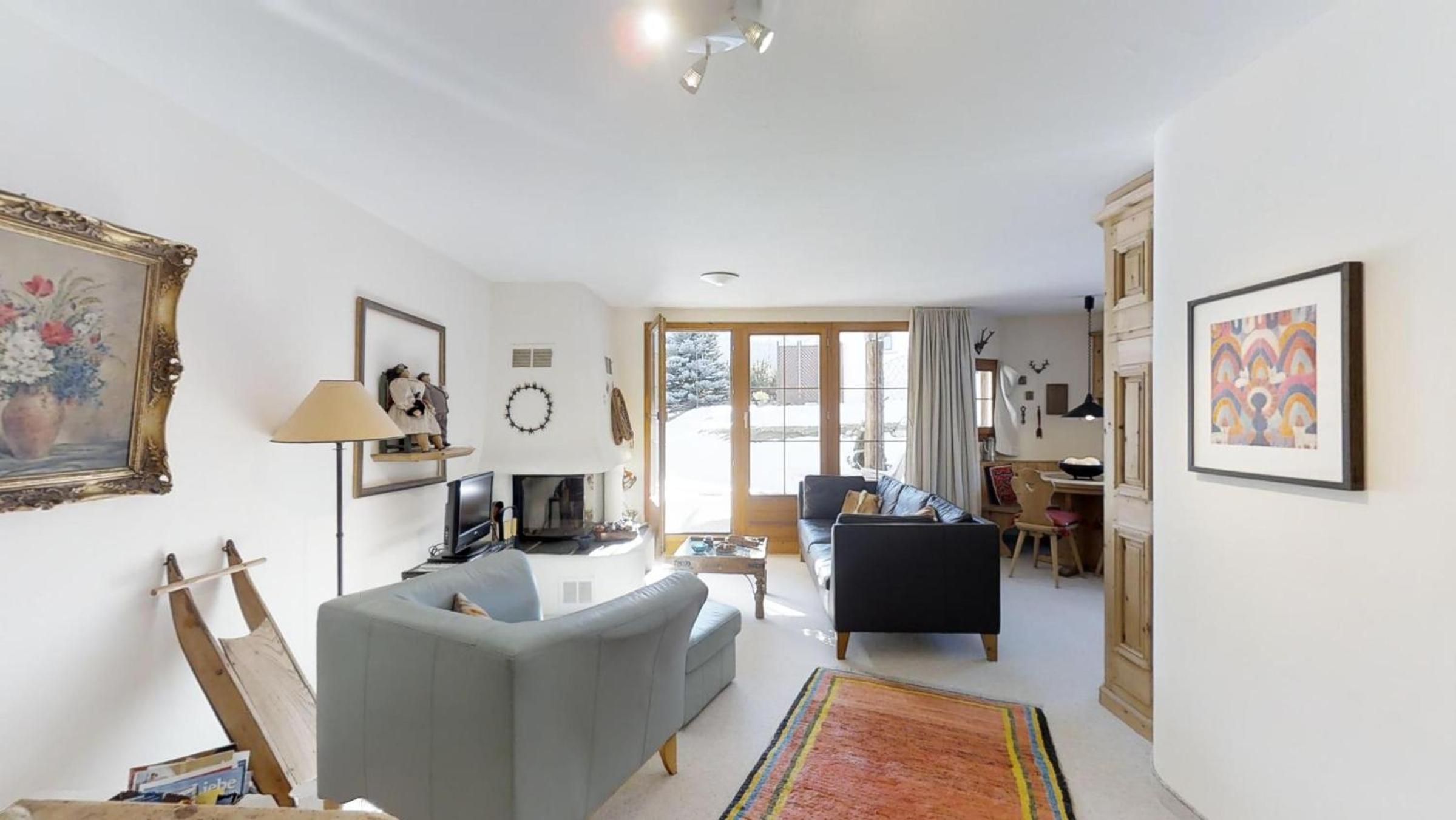 Apartment with Mountain View photo 1