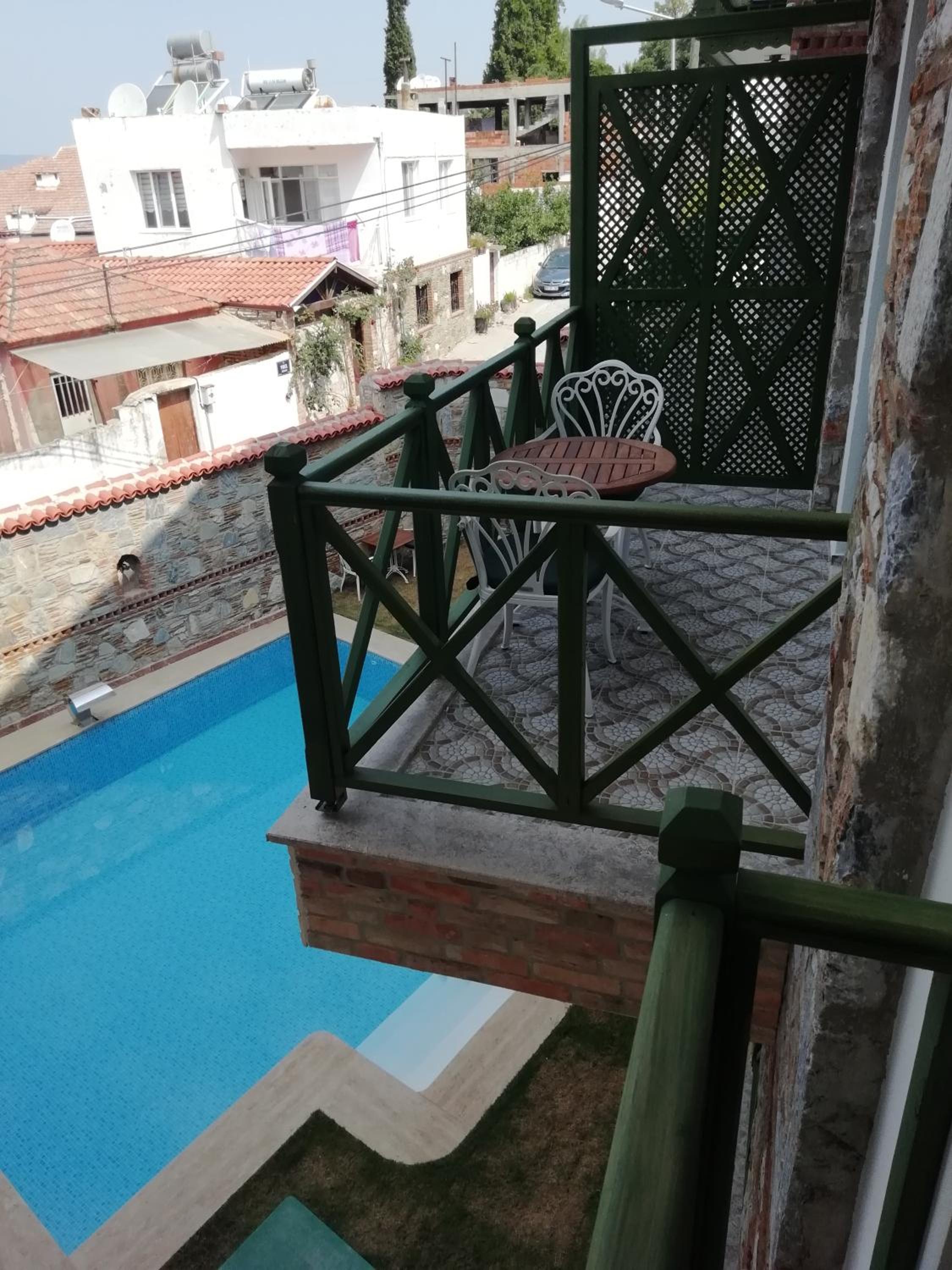Deluxe Double Room with Balcony photo 3