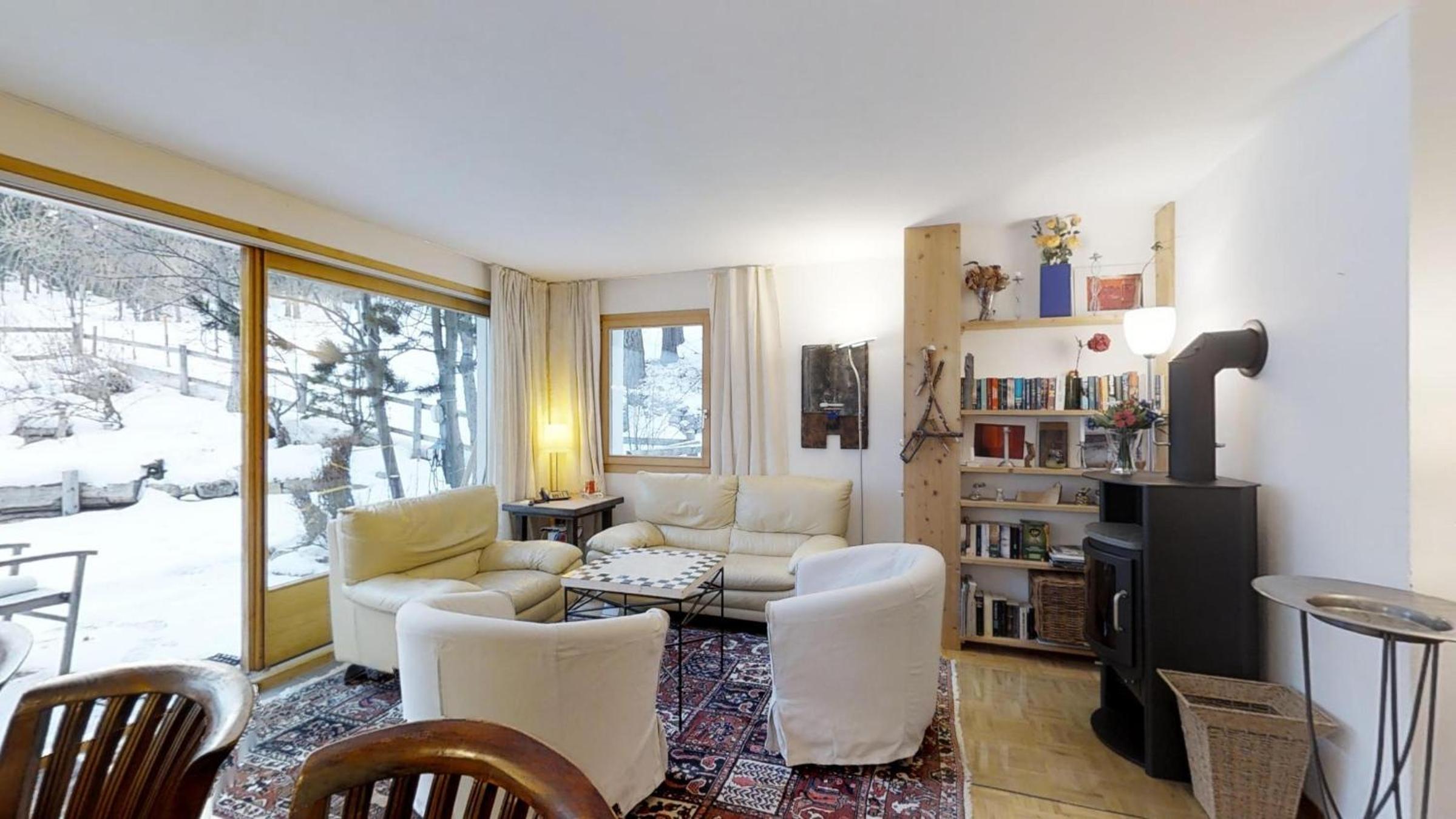 Apartment with Mountain View photo 1