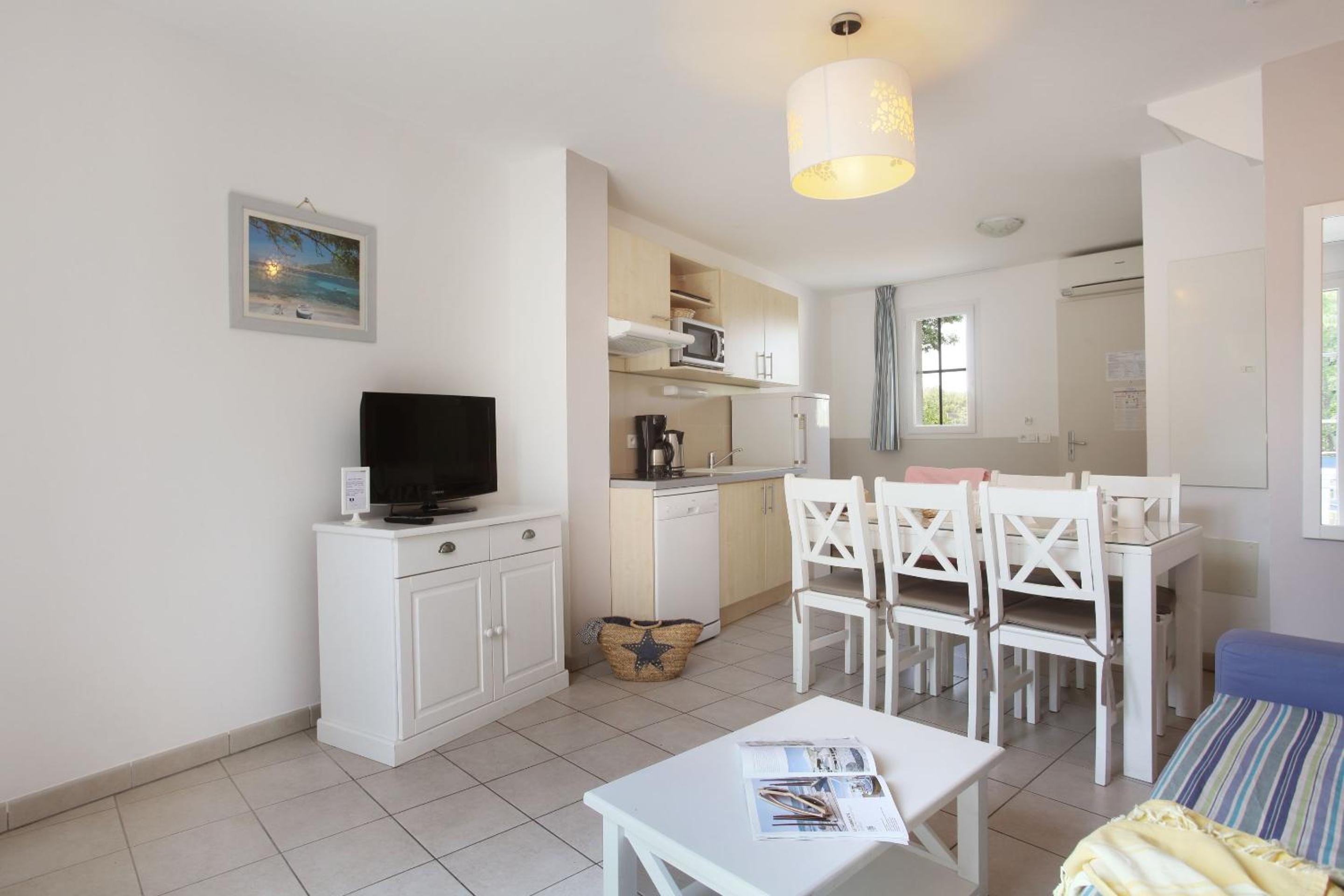 2-Bedroom Duplex Apartment - 6 people photo 1