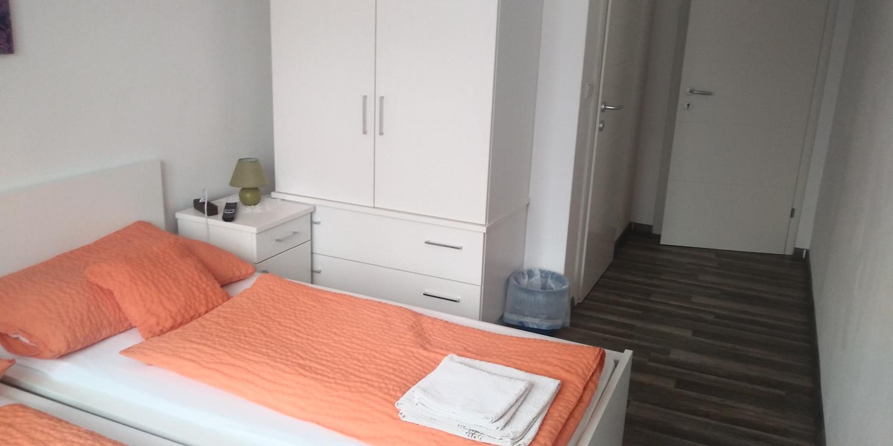 Twin Room with Bathroom photo 1