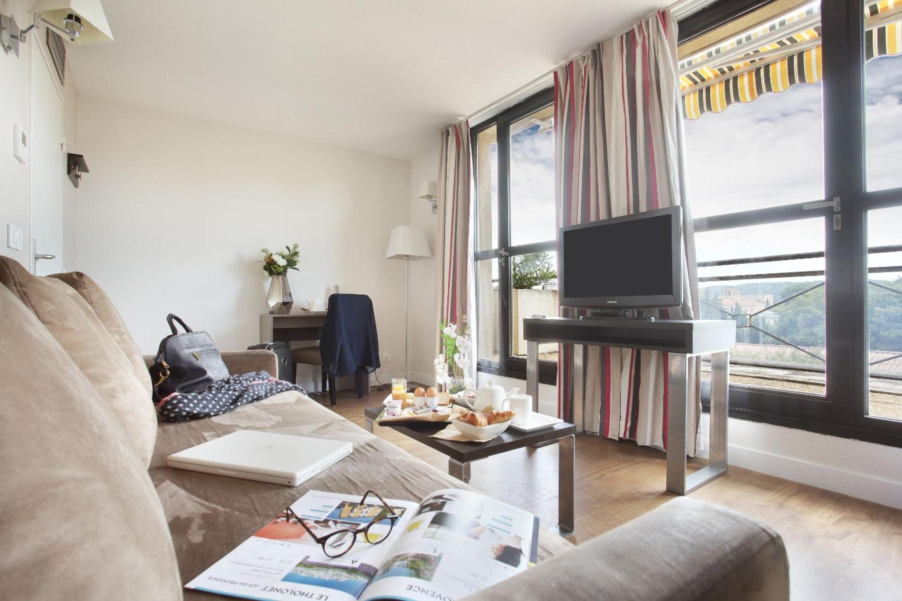 One-Bedroom Apartment with Terrace (4 Adults)