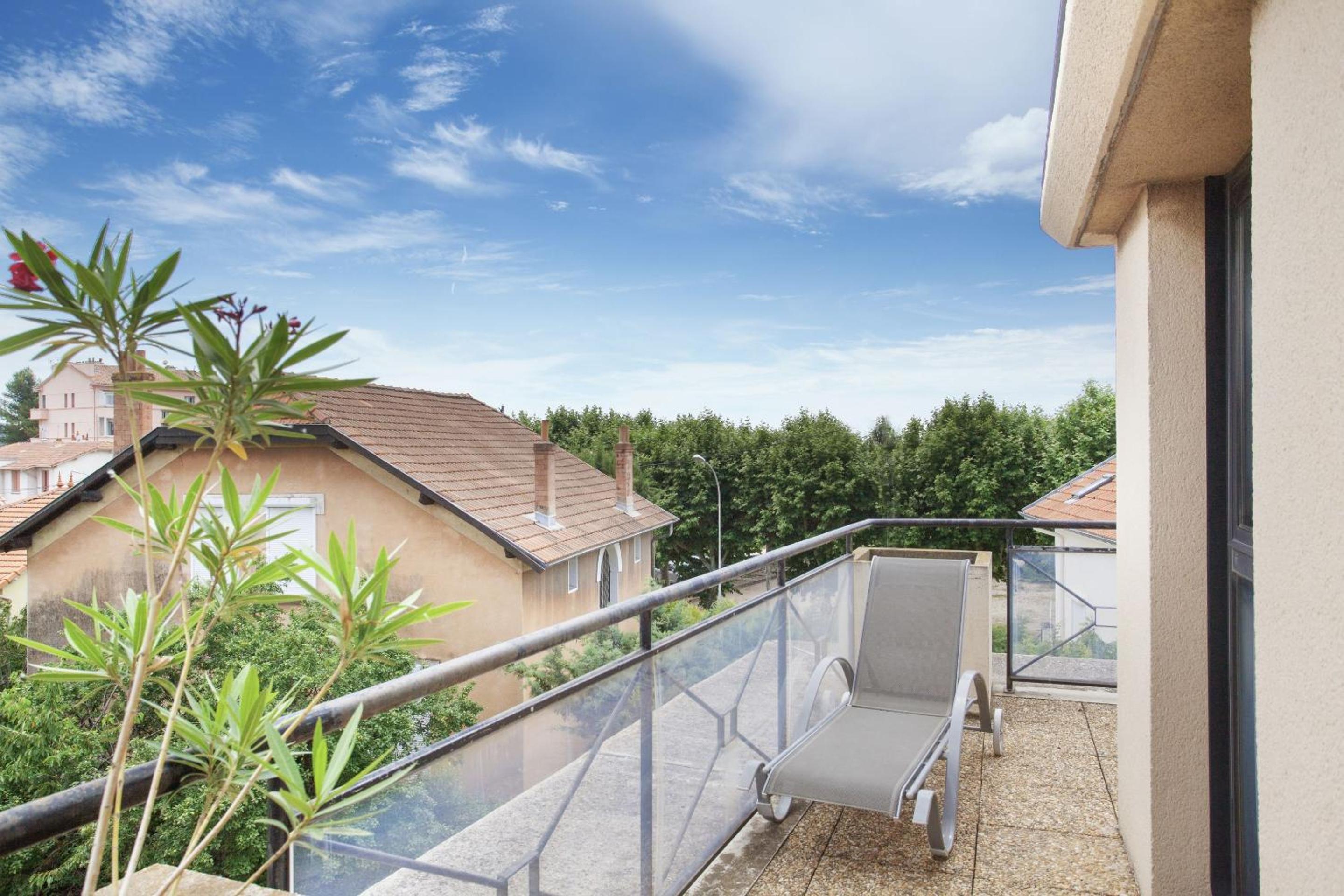 One-Bedroom Apartment with Terrace (4 Adults) - Photo 7