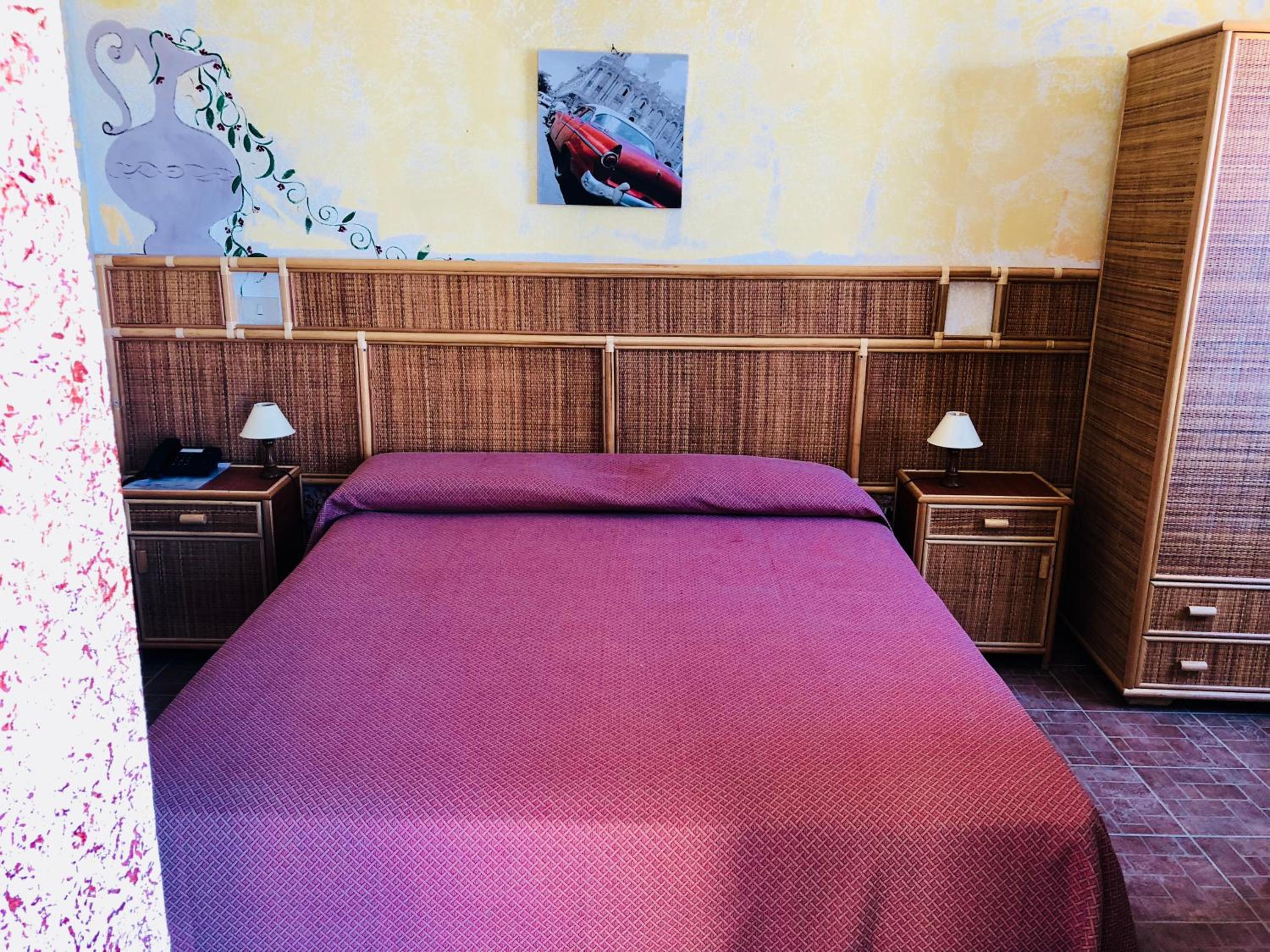 Single Room photo 3