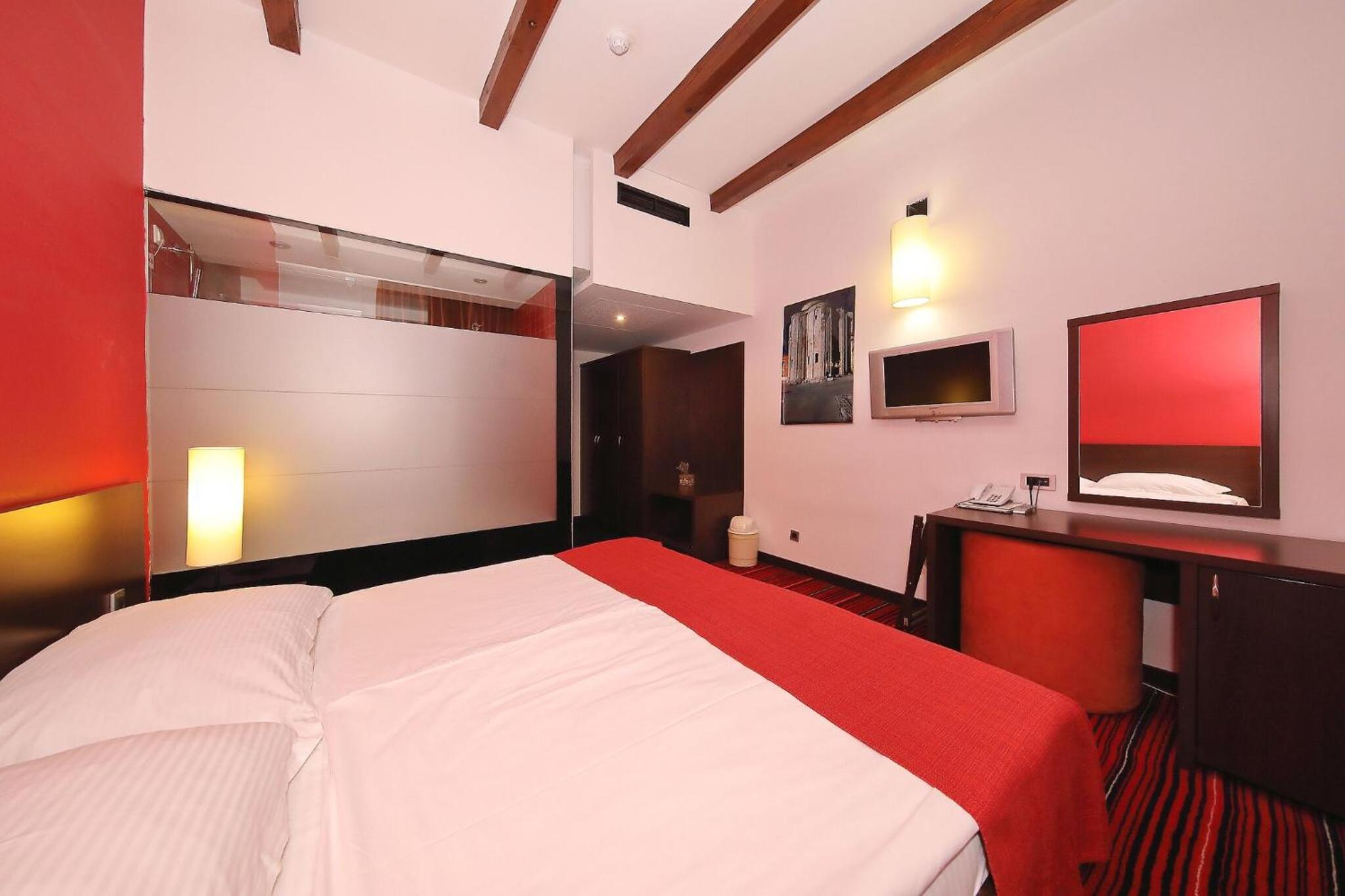 Superior Double Room - Photo 3