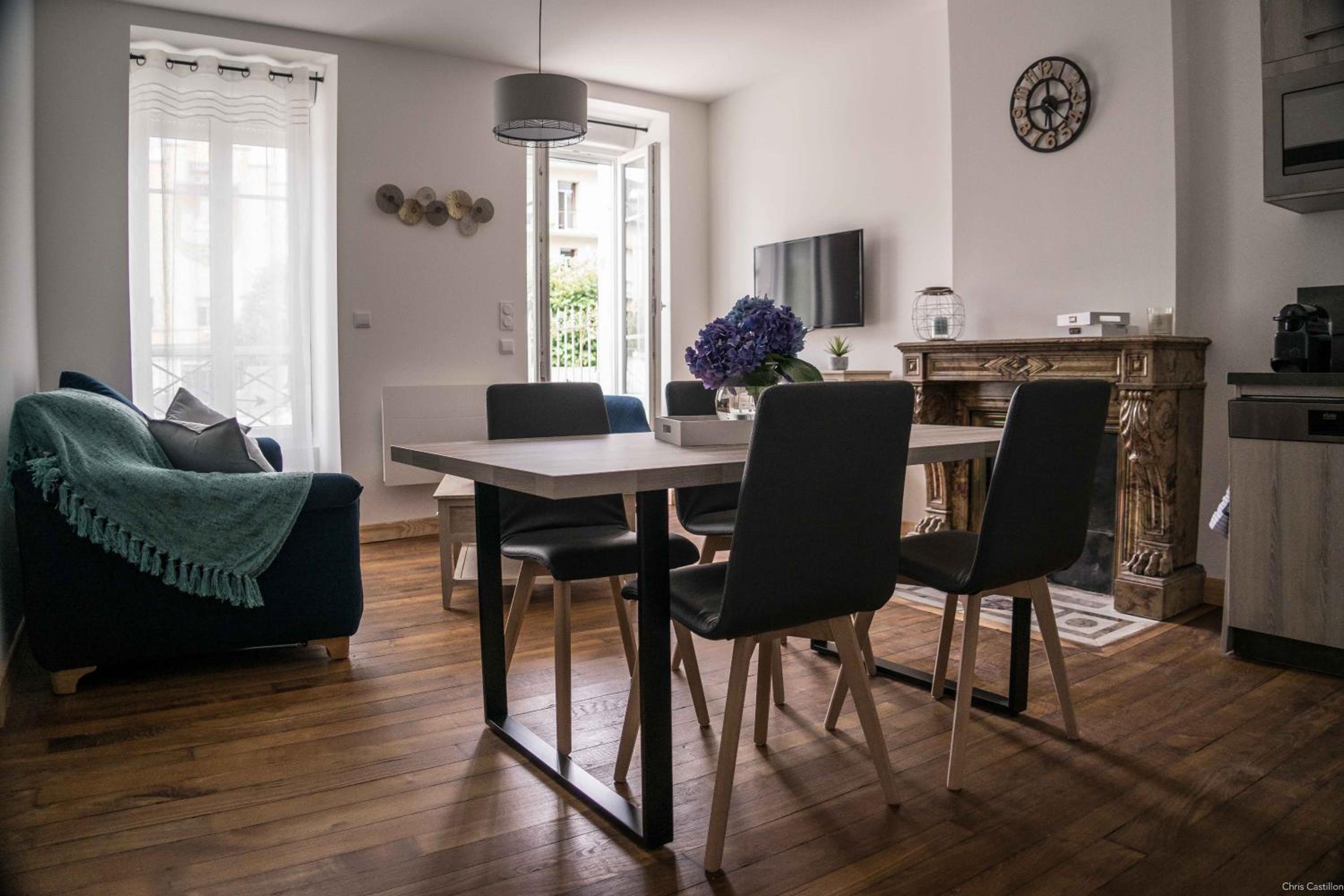 Apartment with Terrace photo 3