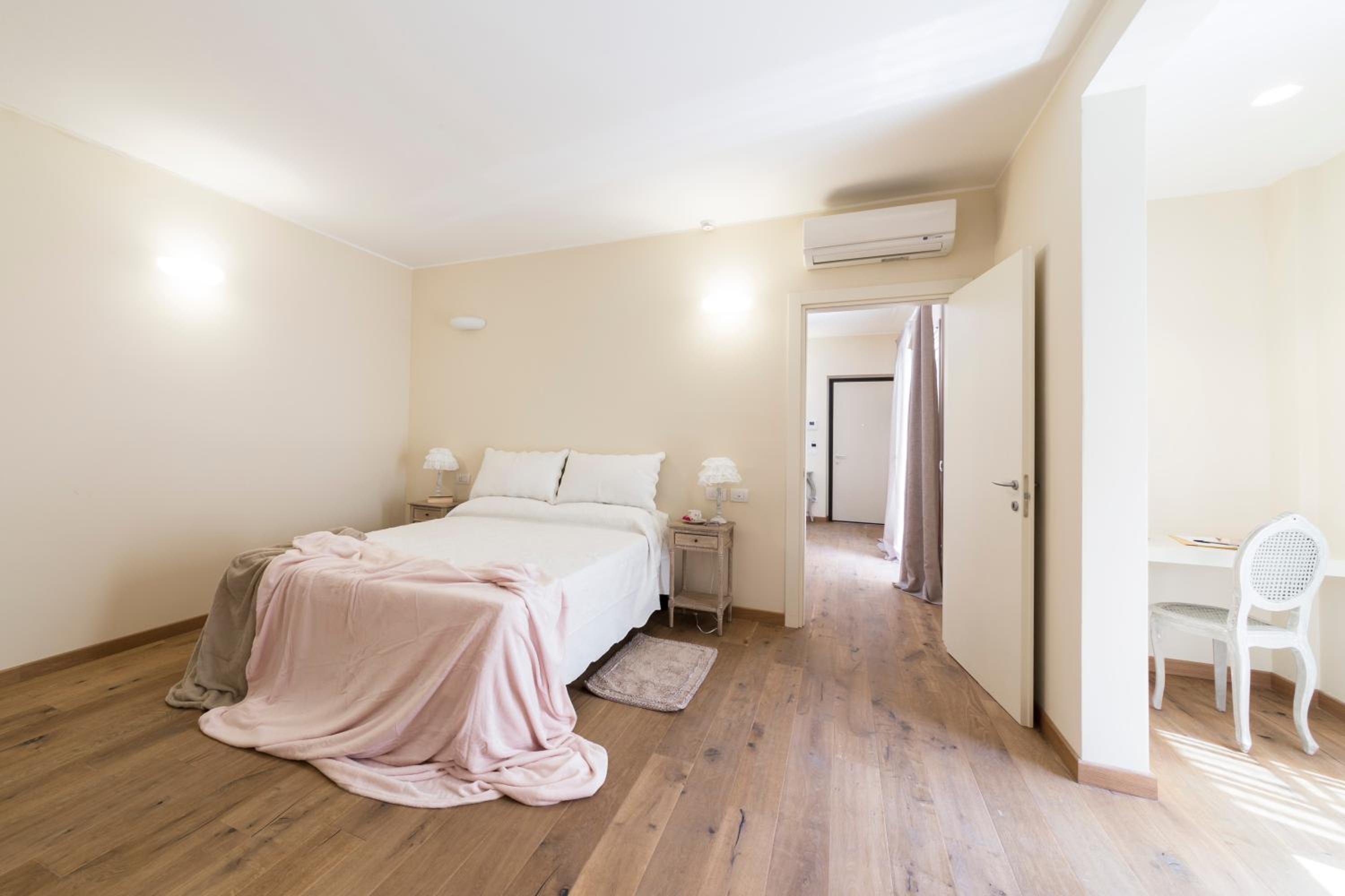 Junior Suite with Balcony