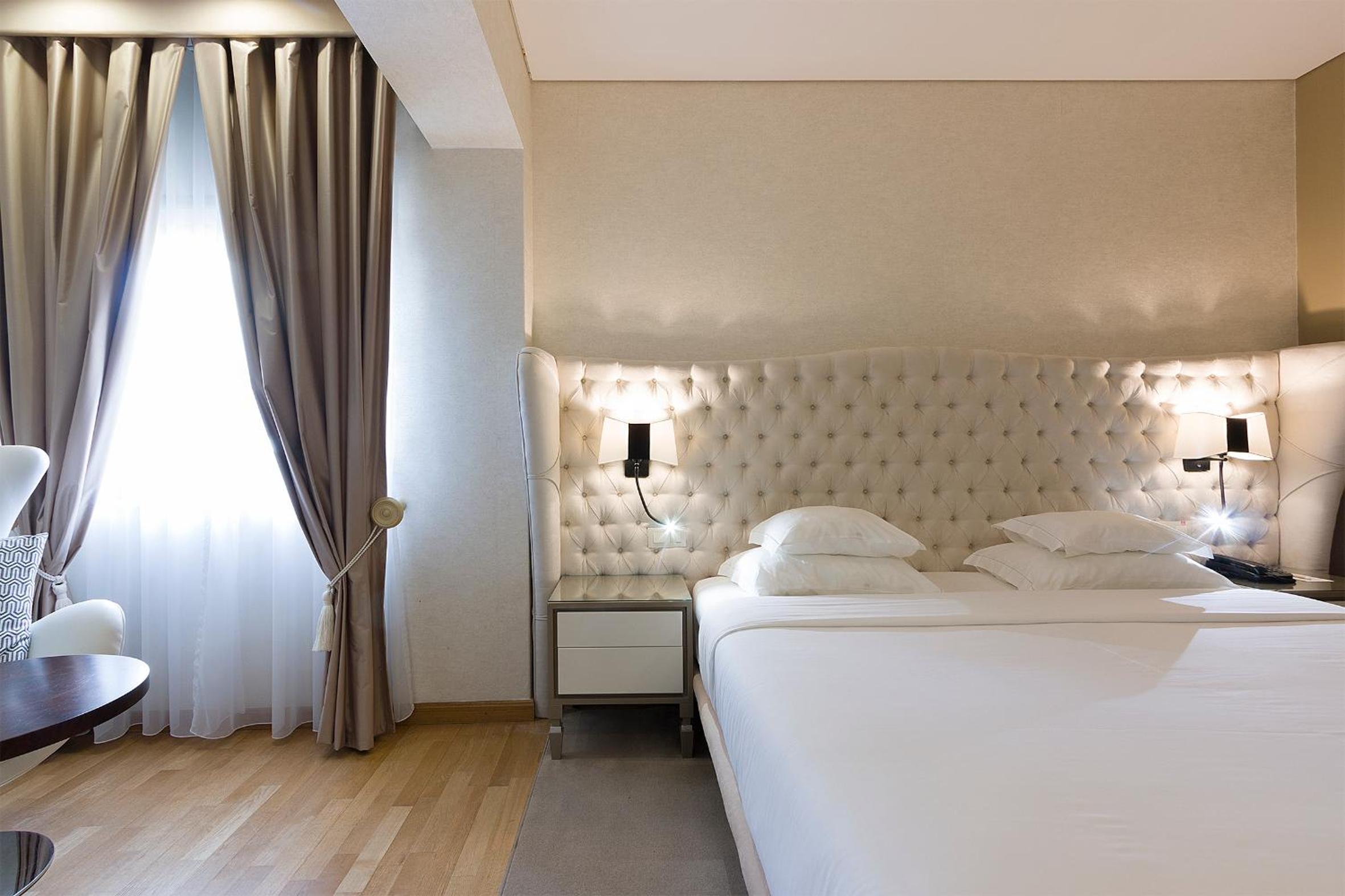 Deluxe Suite - Photo 1