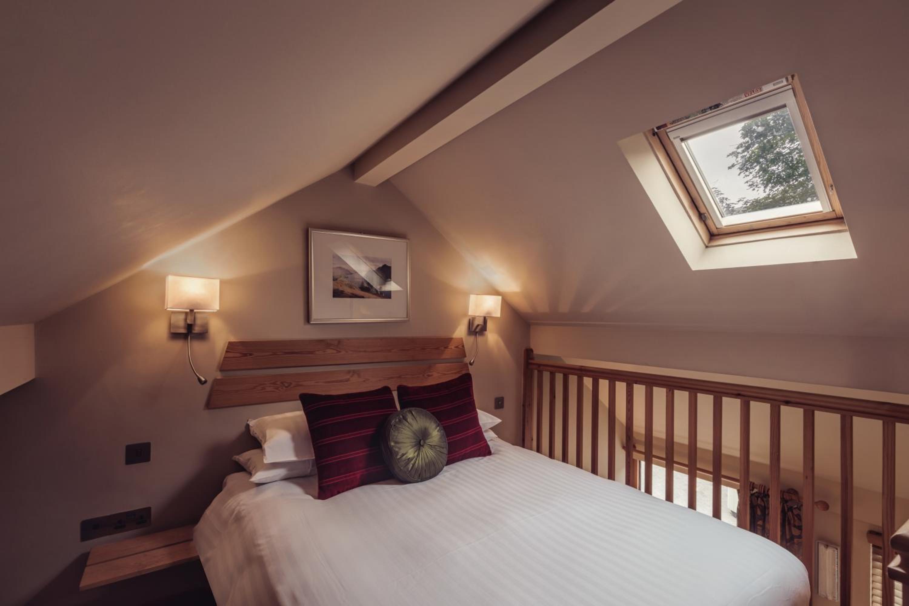 Mews Suite - Photo 2