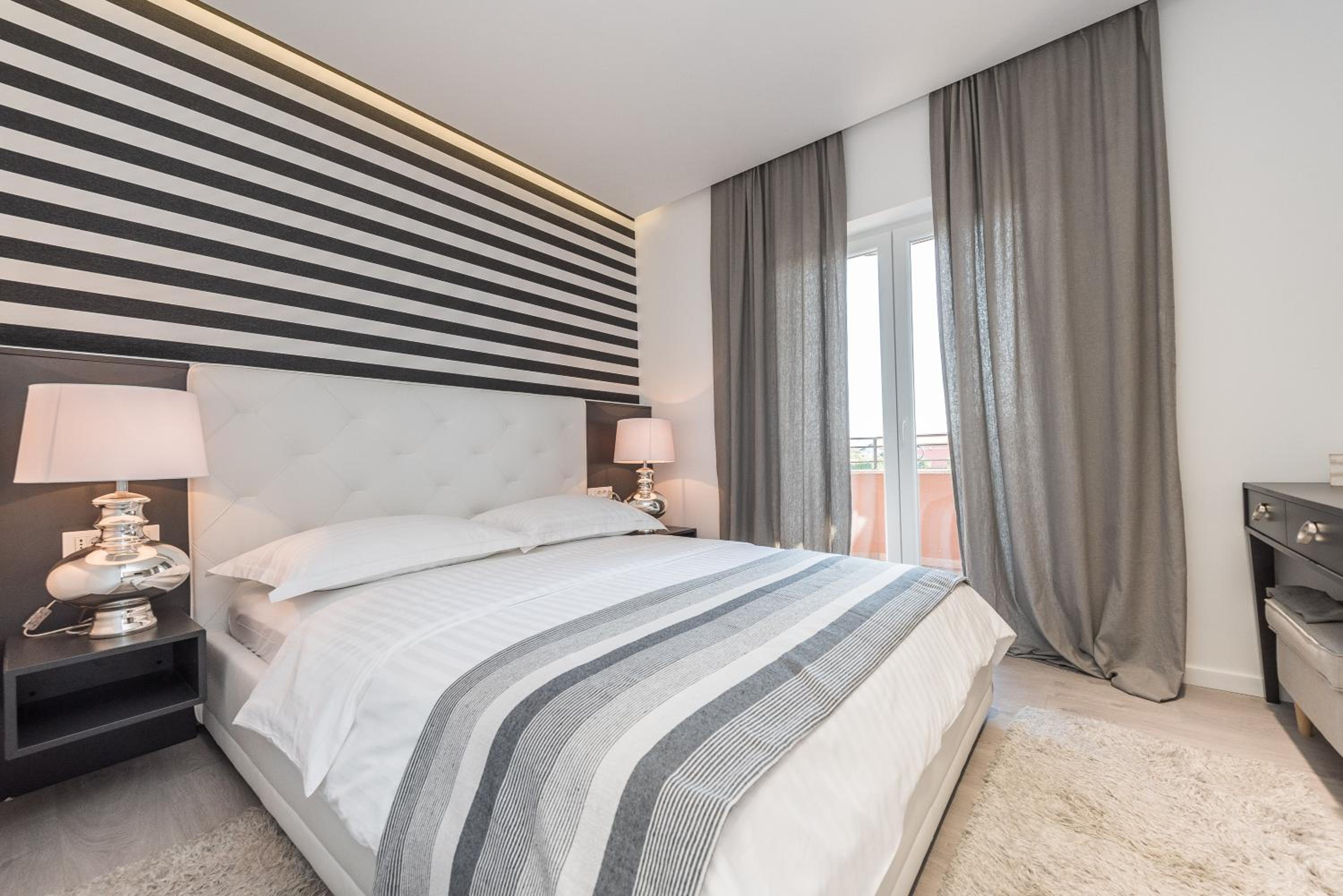 One Bedroom Apartment with Two Balconies and Sea View photo 1