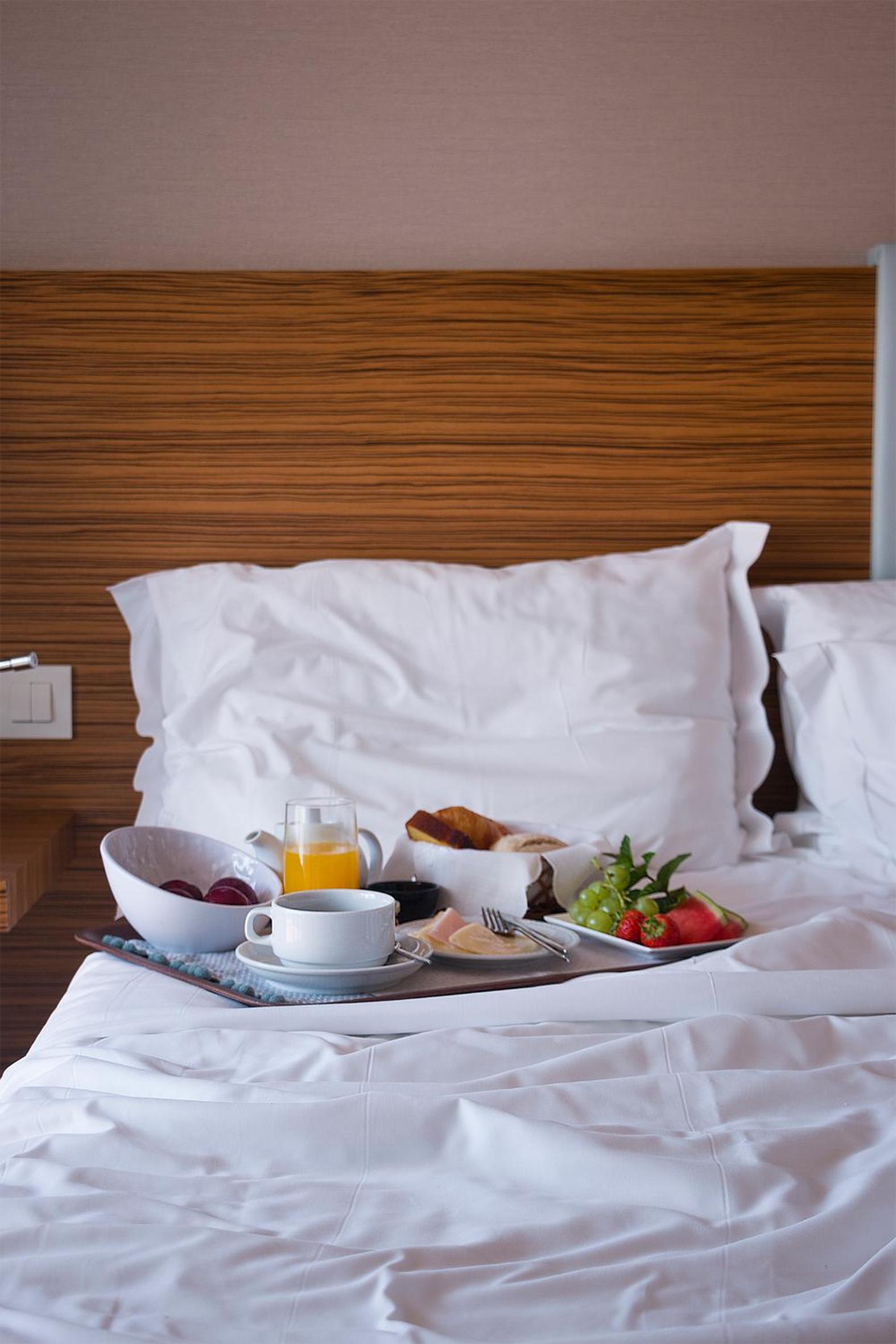 Double or Twin Room with Balcony - Photo 5