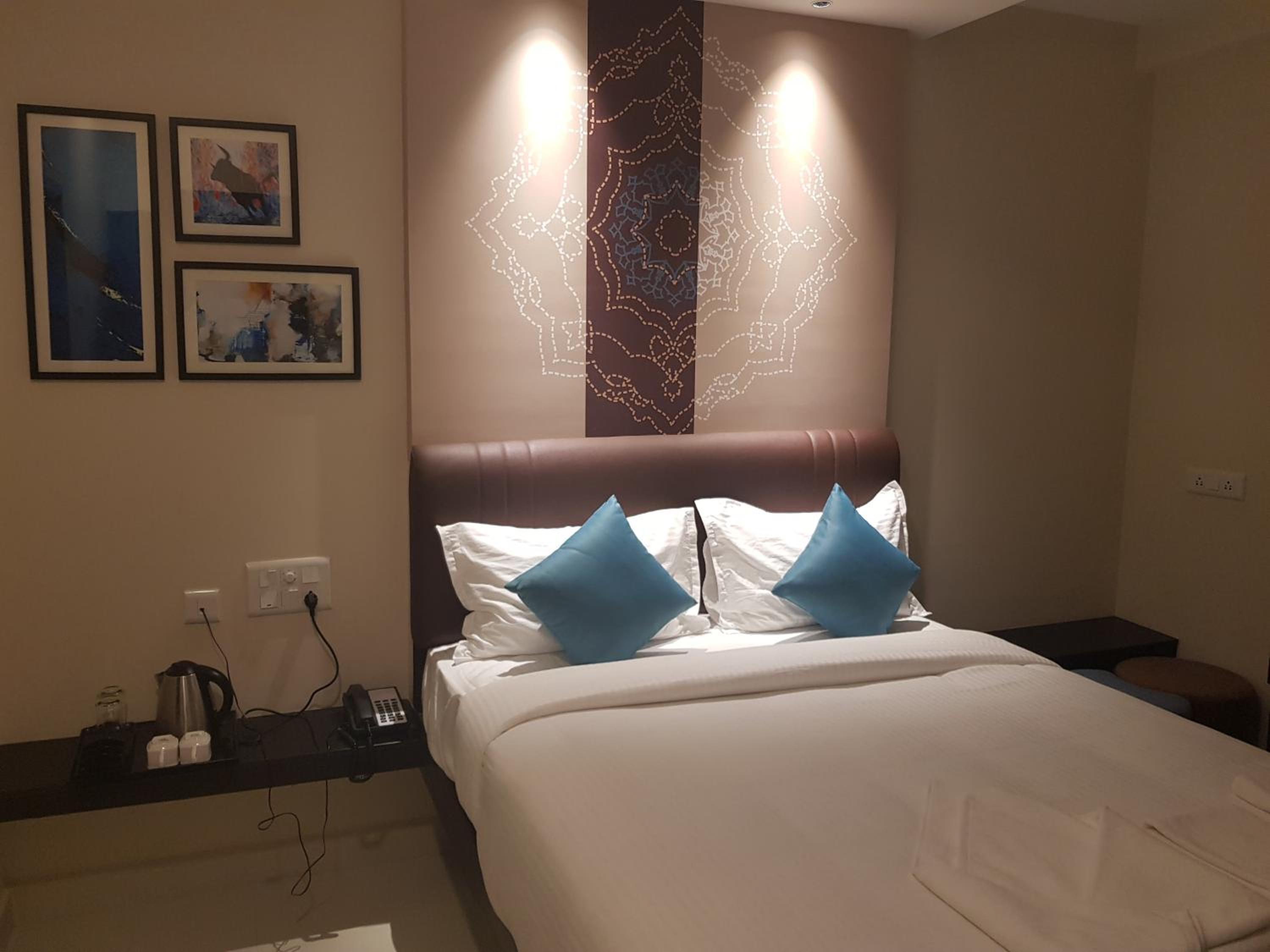Economy Double Room - Photo 7