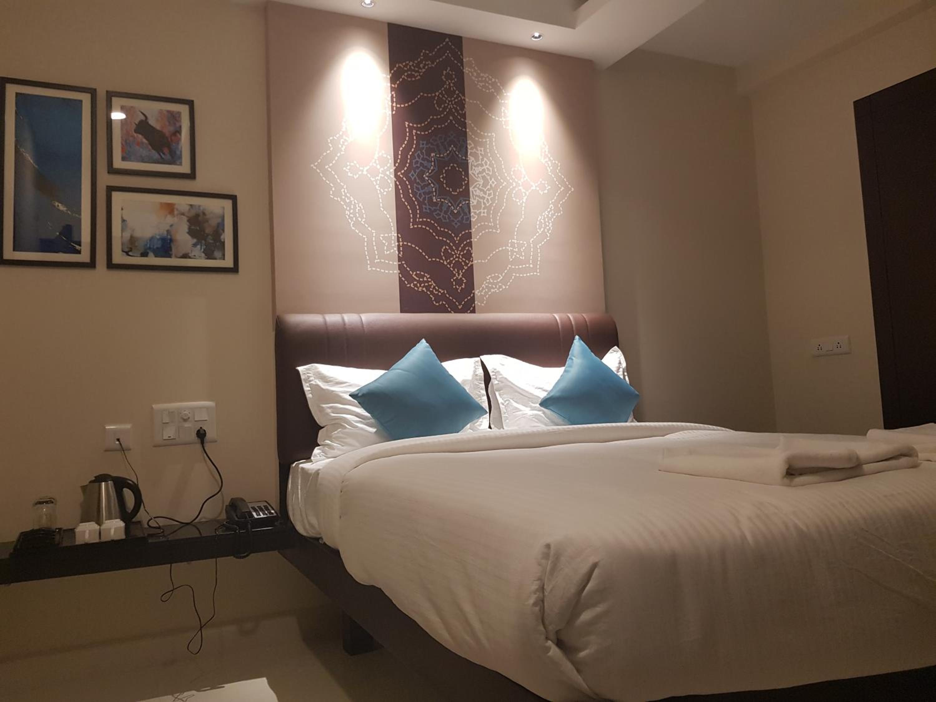 Economy Double Room - Photo 6