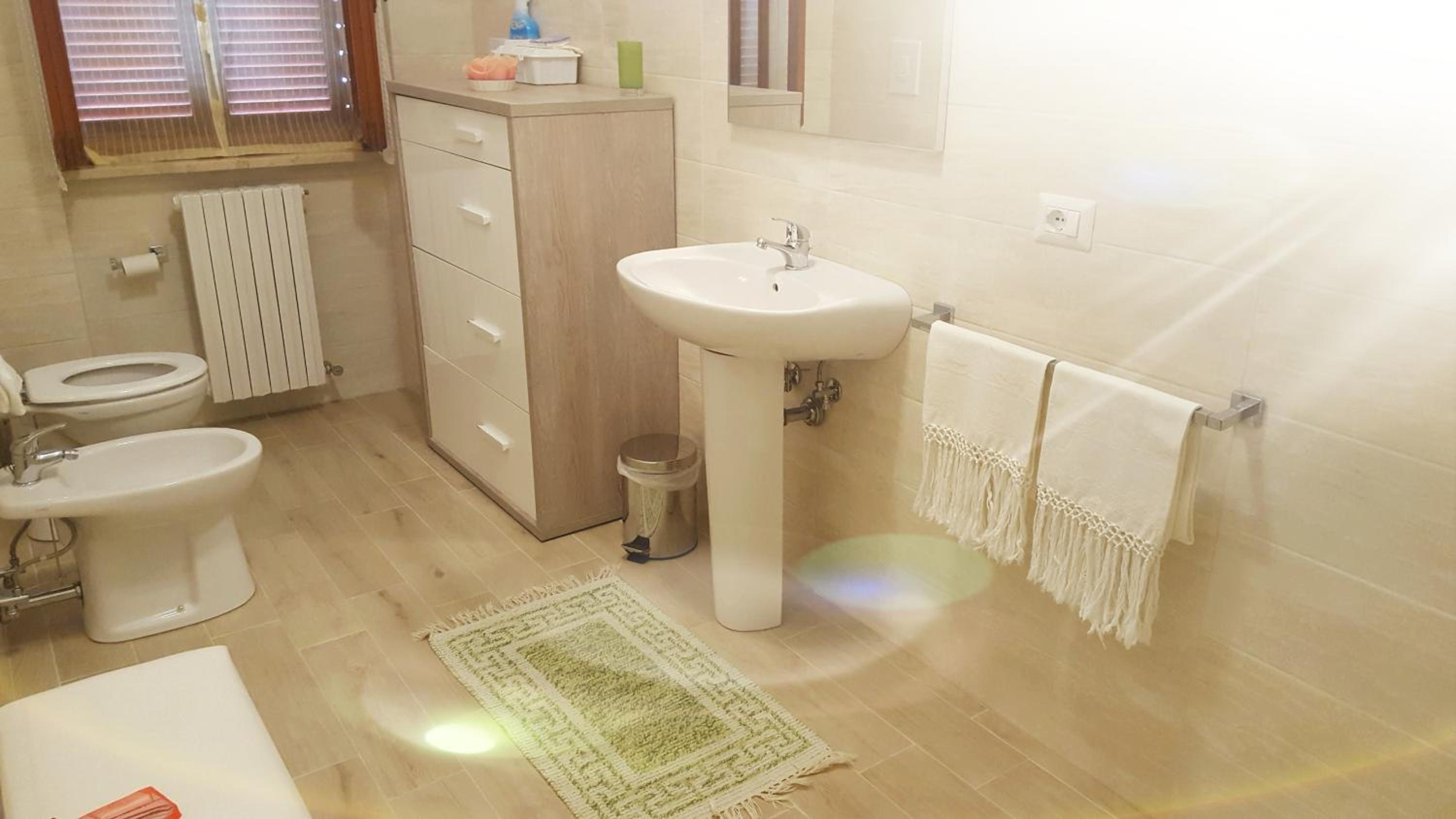Double Room with Private Internal Bathroom - Photo 7