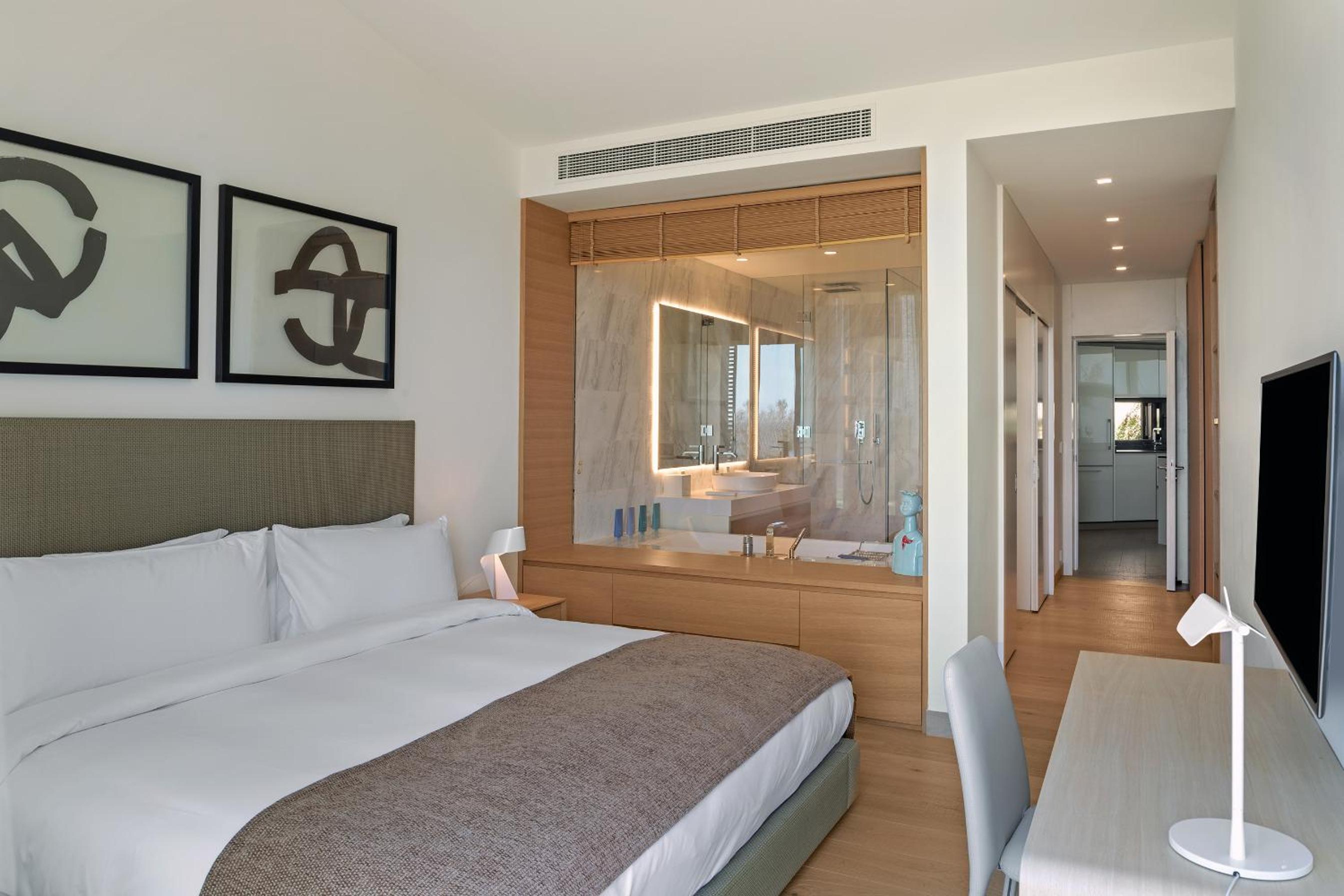 Three Bedroom Pool Residence photo 2