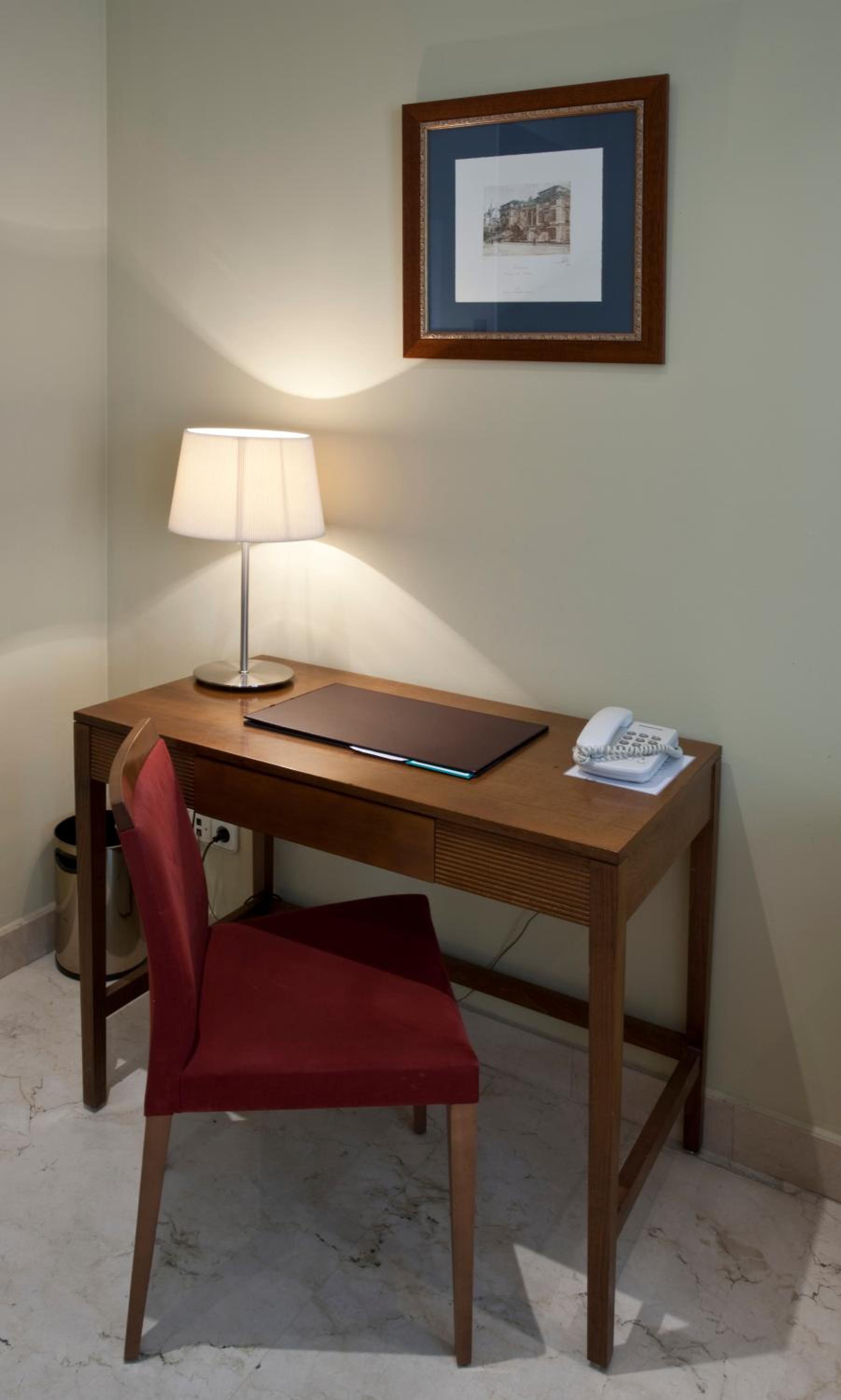 Standard Double Room - Photo 4