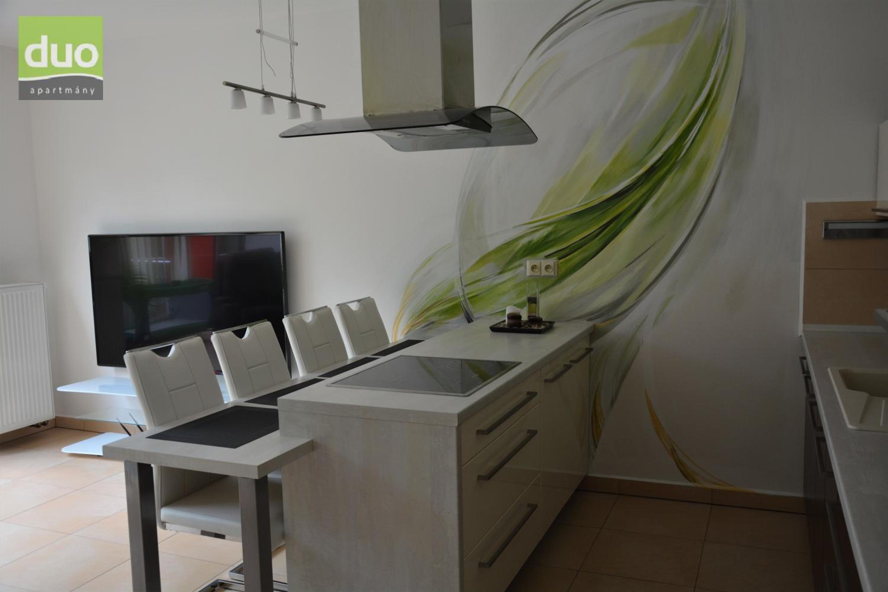 Deluxe Apartment - Photo 2