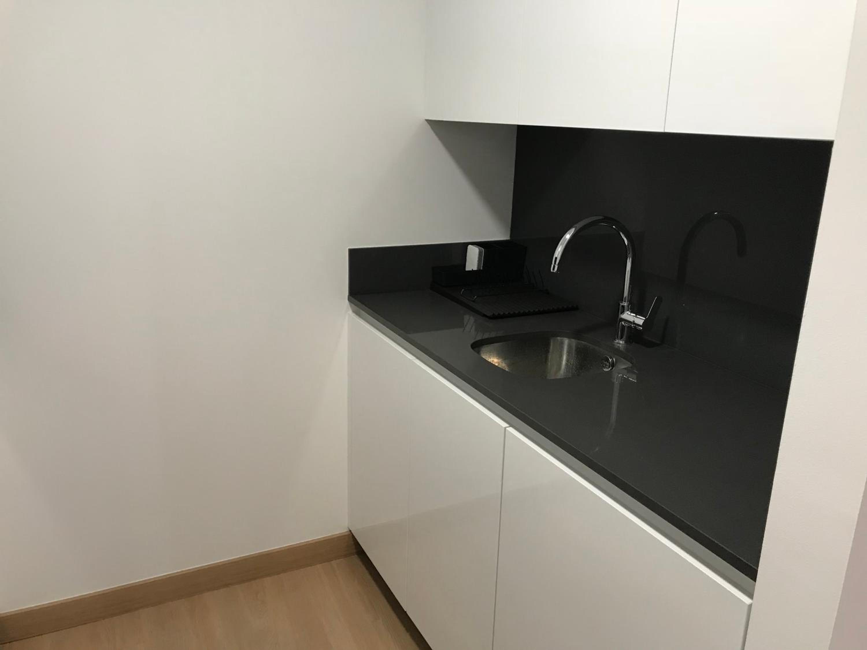 Apartment photo 2