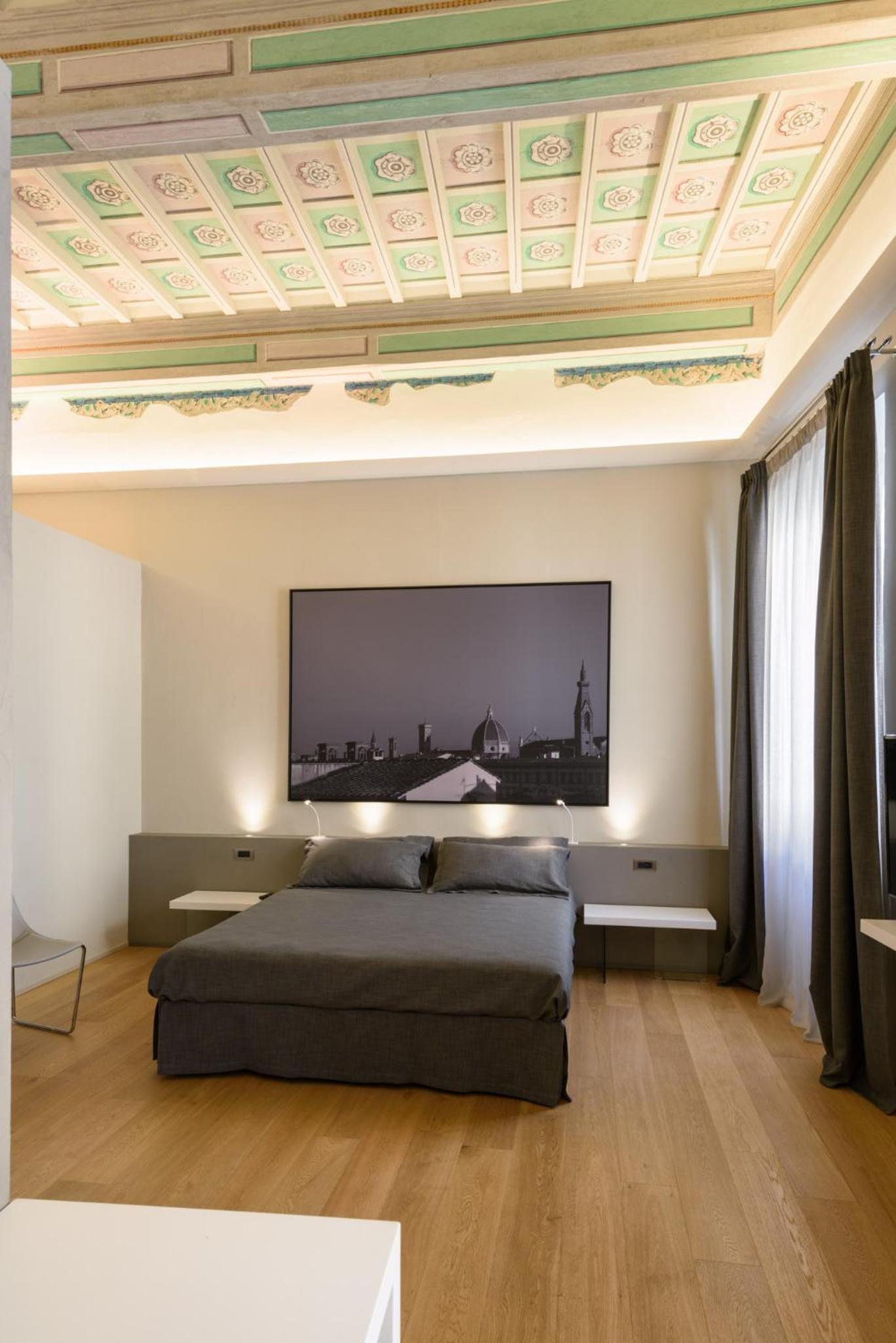 Suite with Balcony photo 2