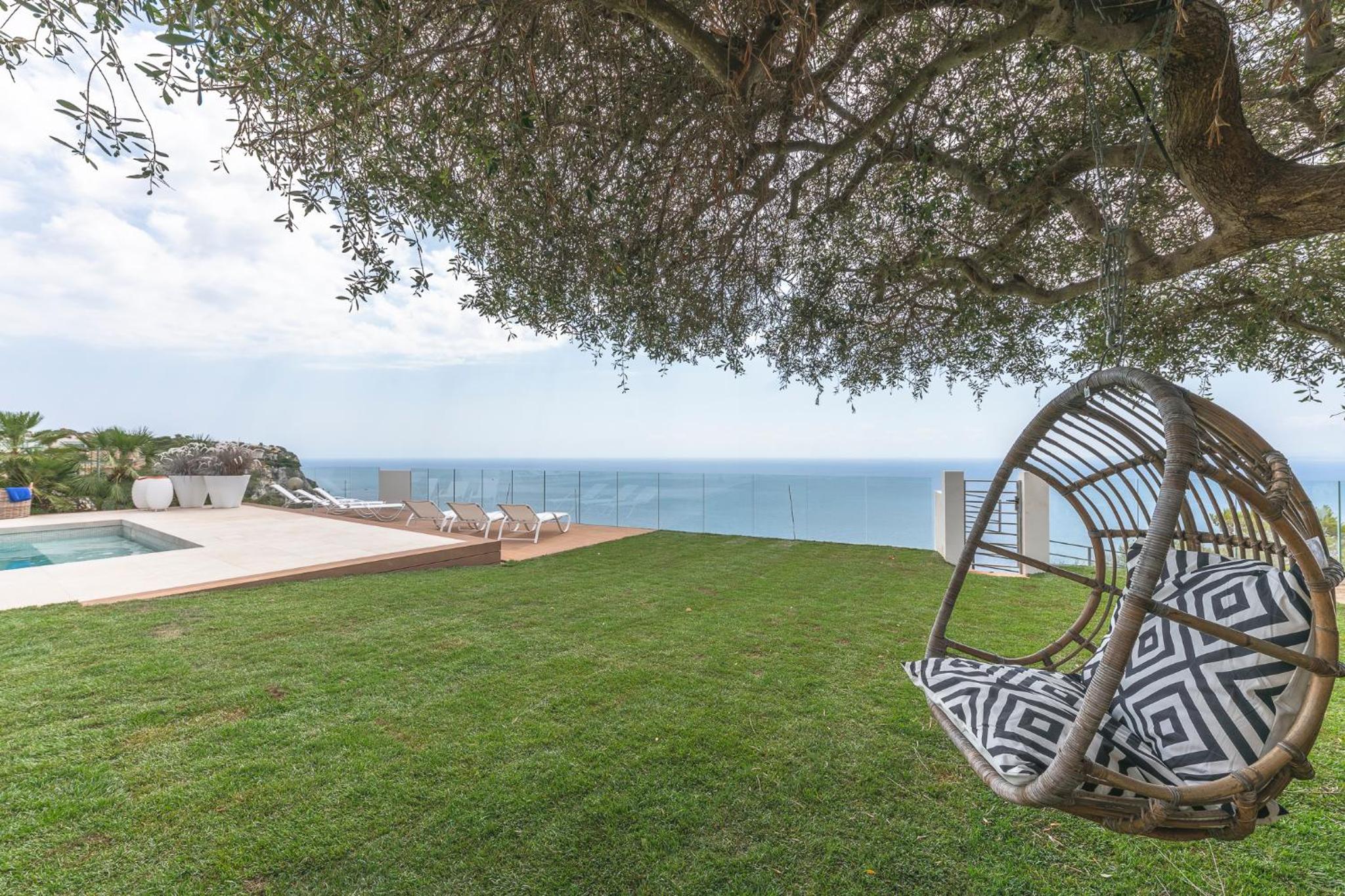 Villa photo 3