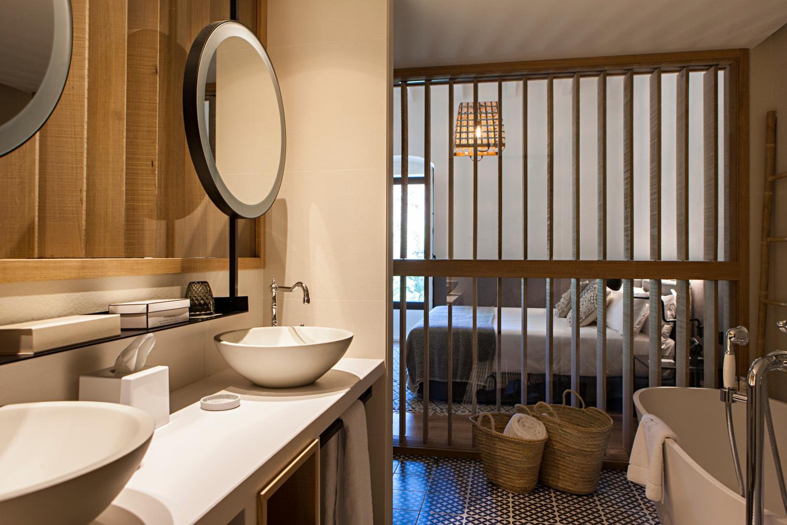 Superior Double or Twin Room photo 3