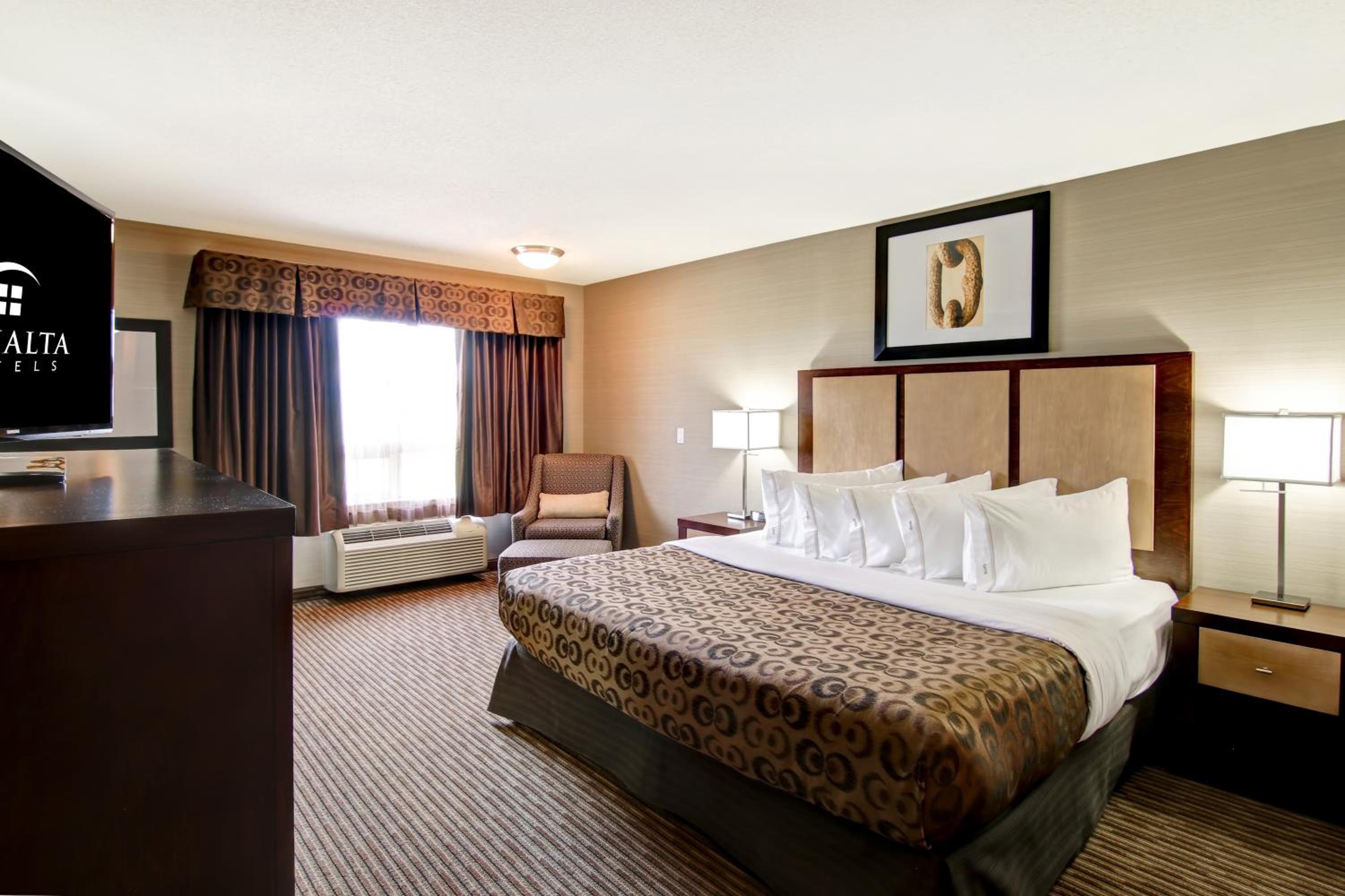 Standard King Room photo 3