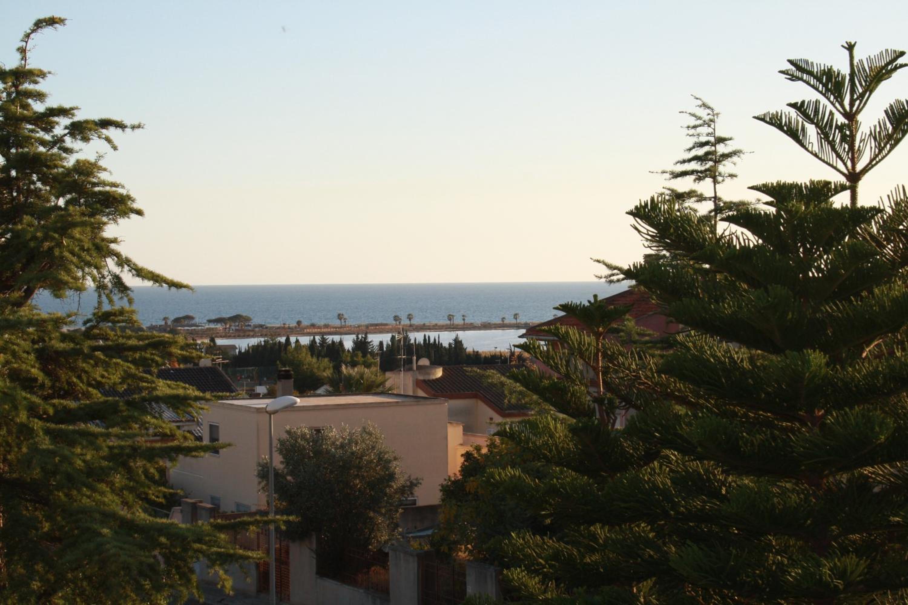 Apartment with Sea View photo 2