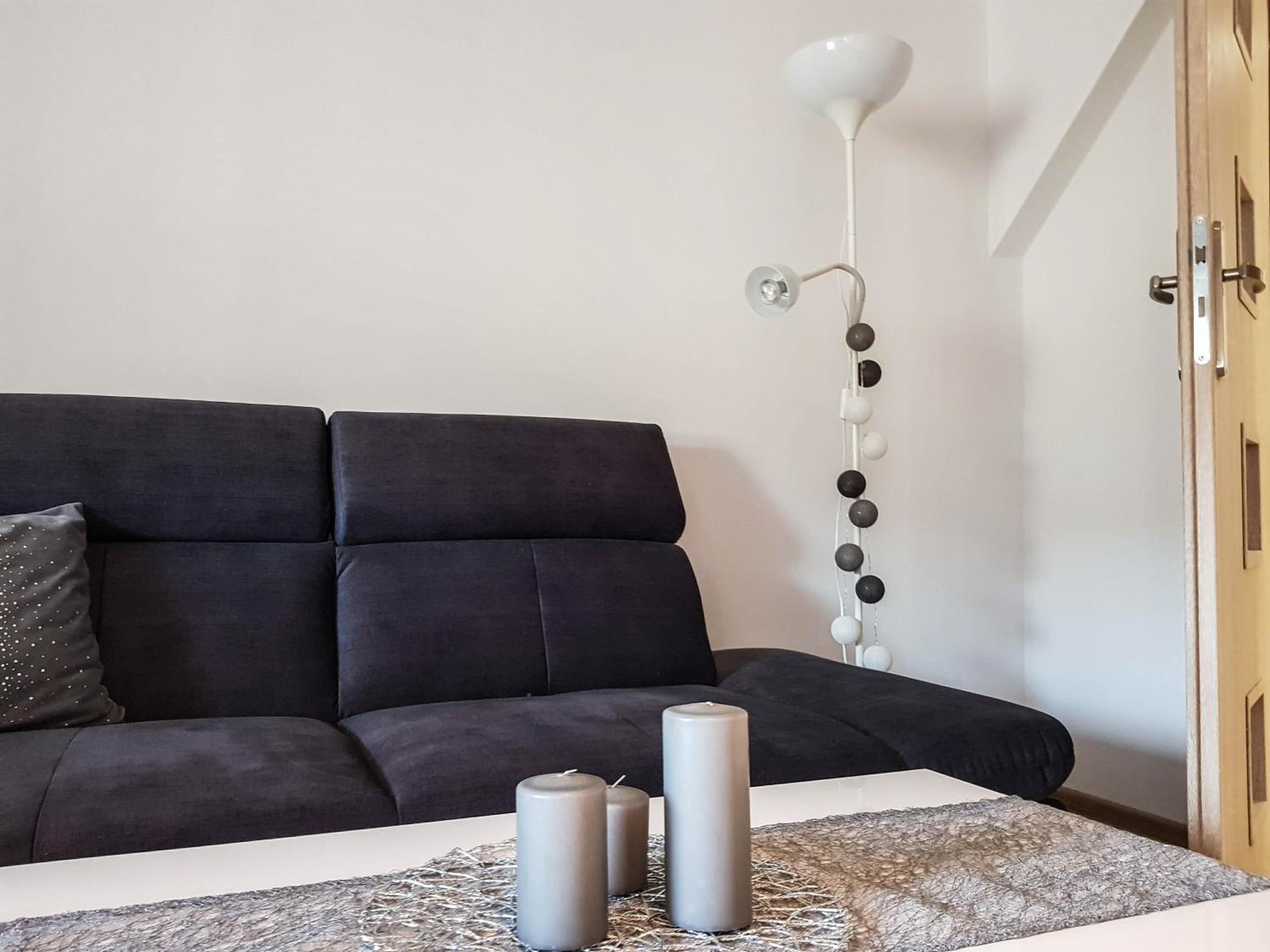 Small One Bedroom Apartment  - Photo 9