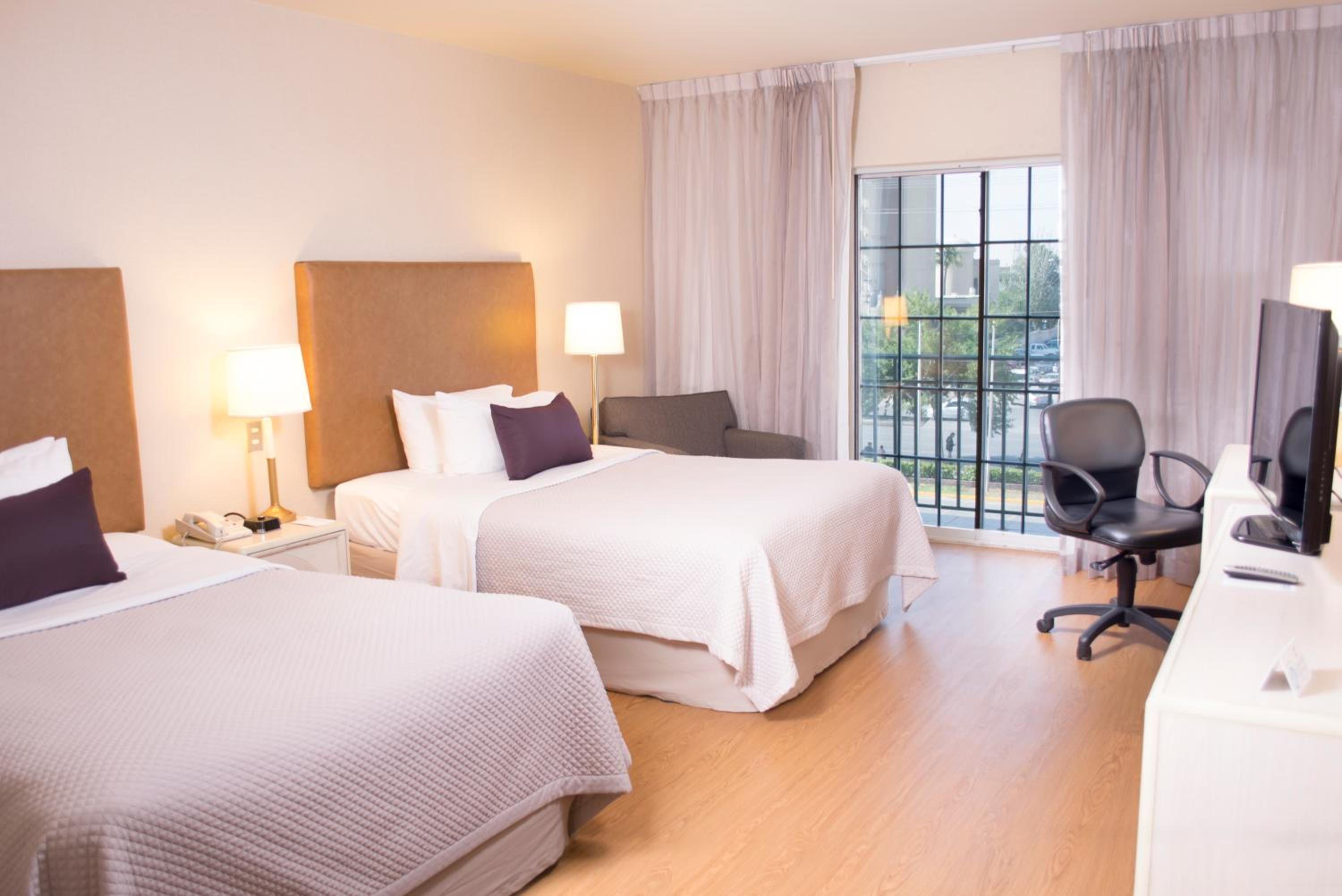 Standard Double or Twin Room - Photo 2
