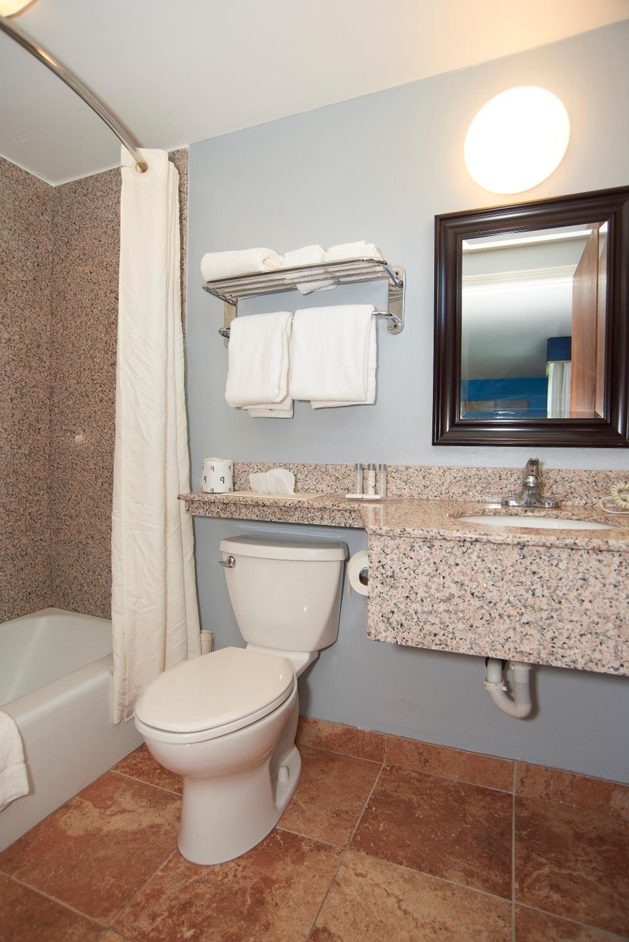 Standard Room - Photo 7
