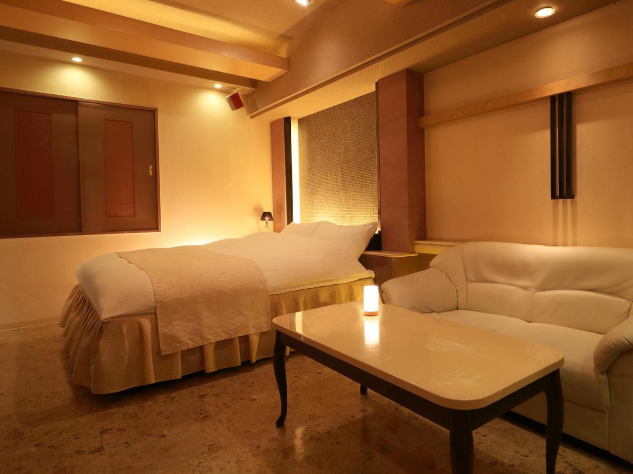 Standard Double Room - Photo 2