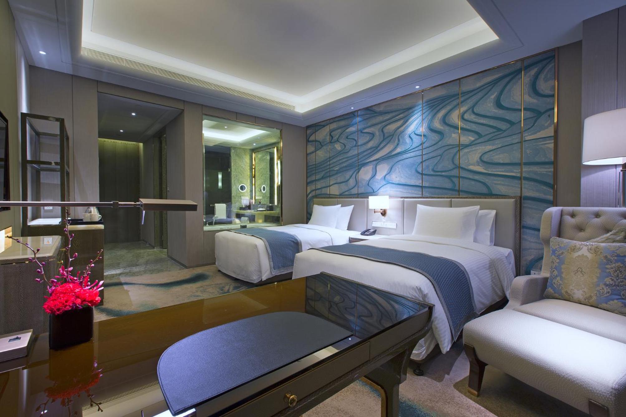 Grand Deluxe Twin Room photo 3