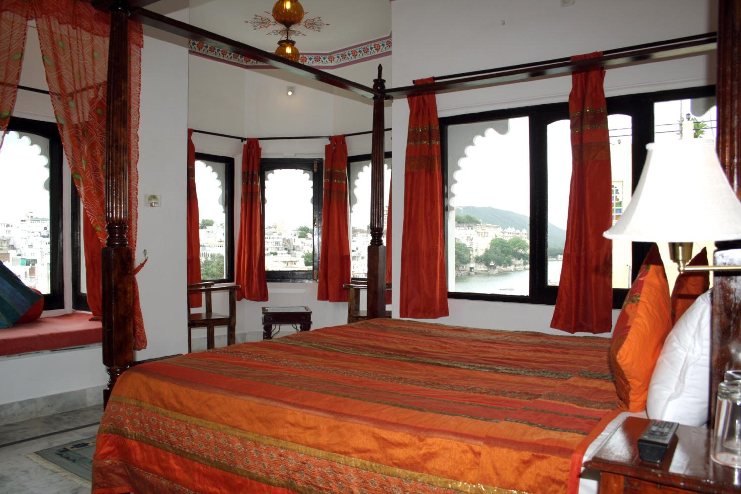 Palace Suite with Lake View - Photo 1