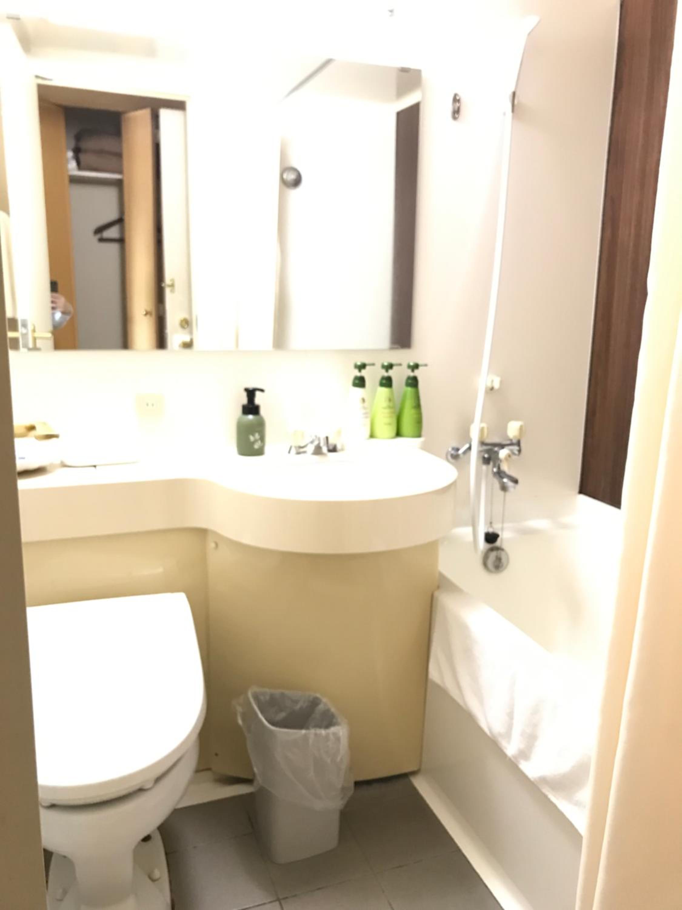 Twin Room with River View - Non-Smoking - Photo 3