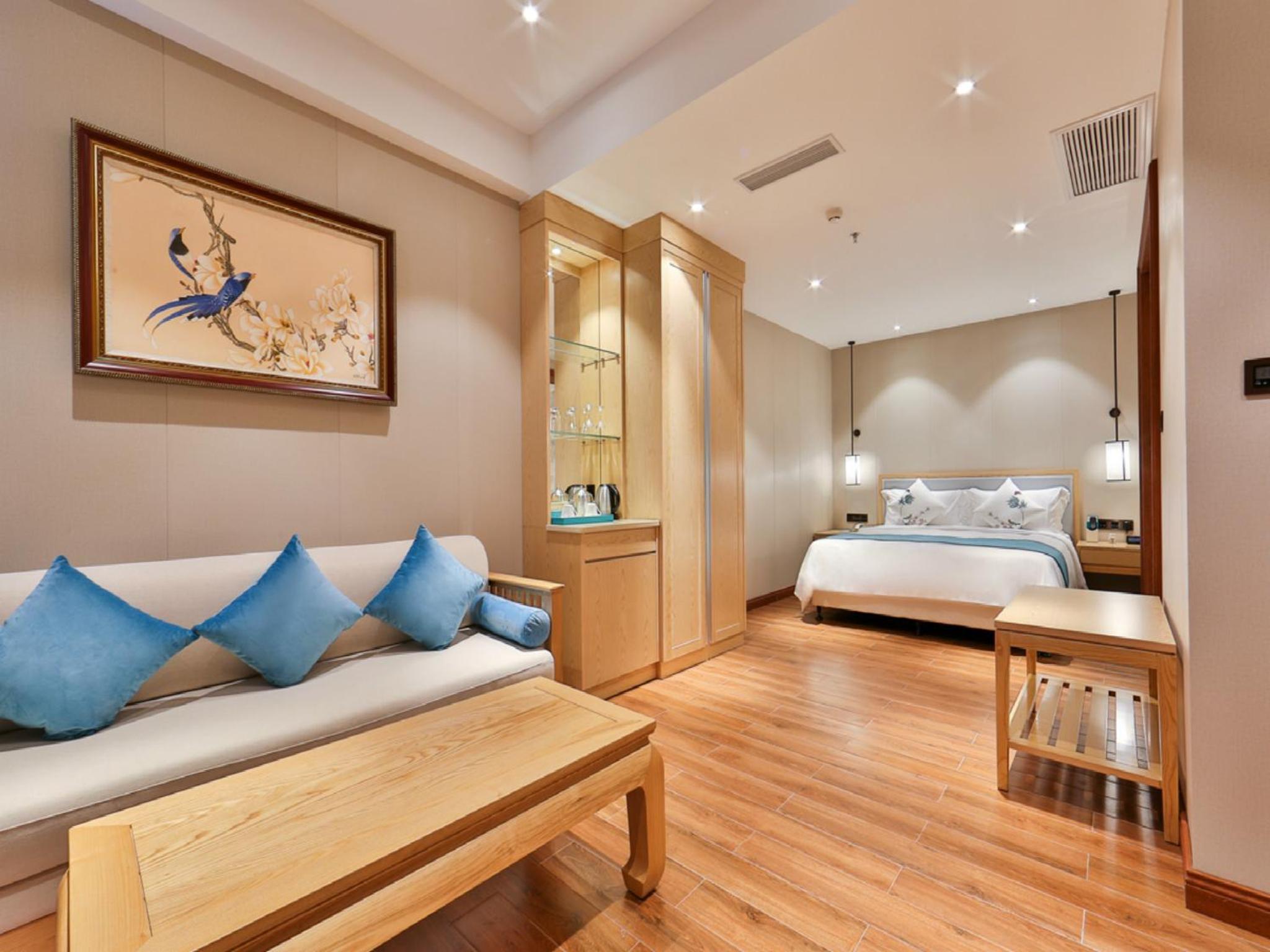 180 Degree Ocean View Open Suite
