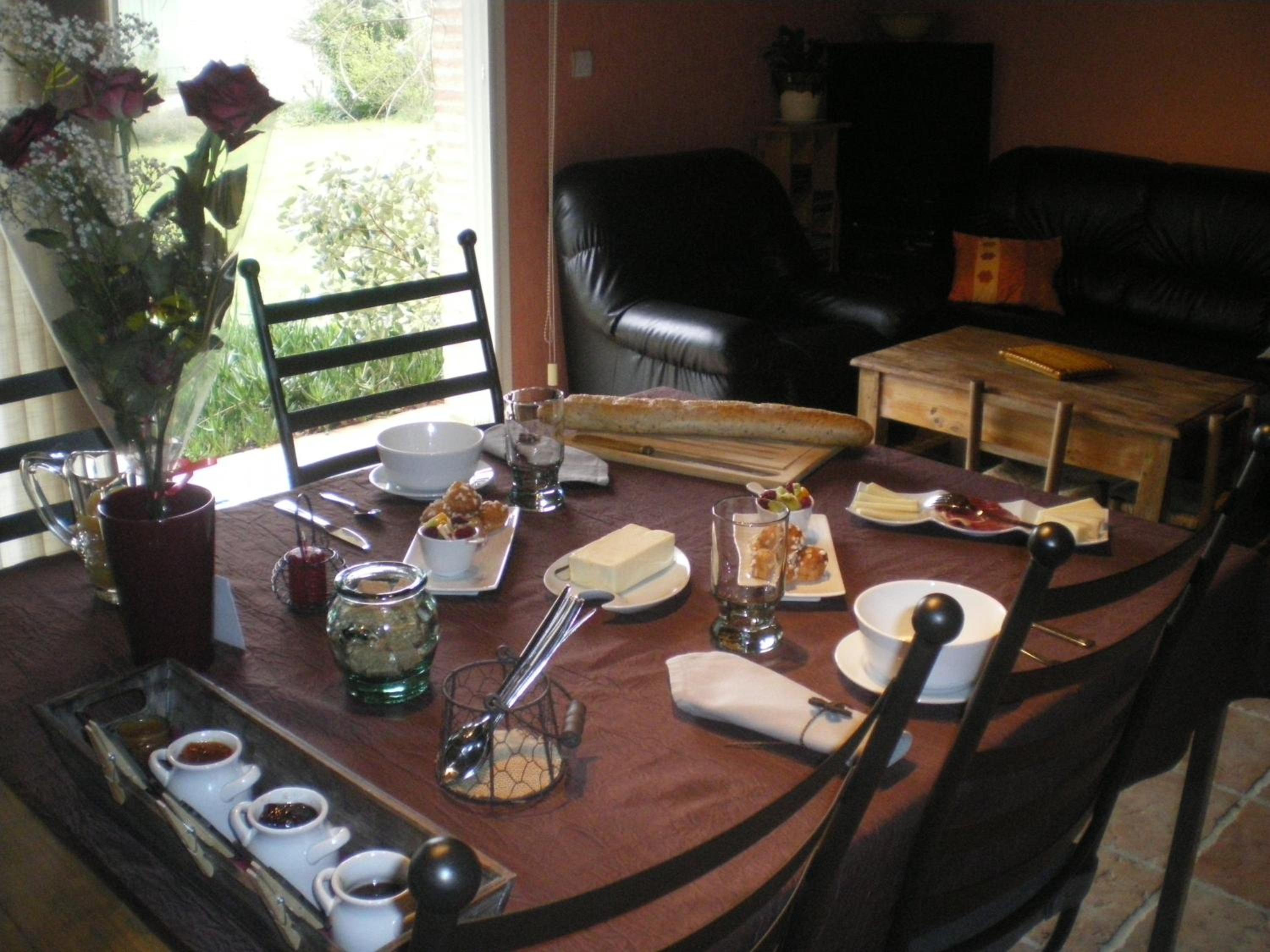 Chalet (2 Adults) - Photo 3