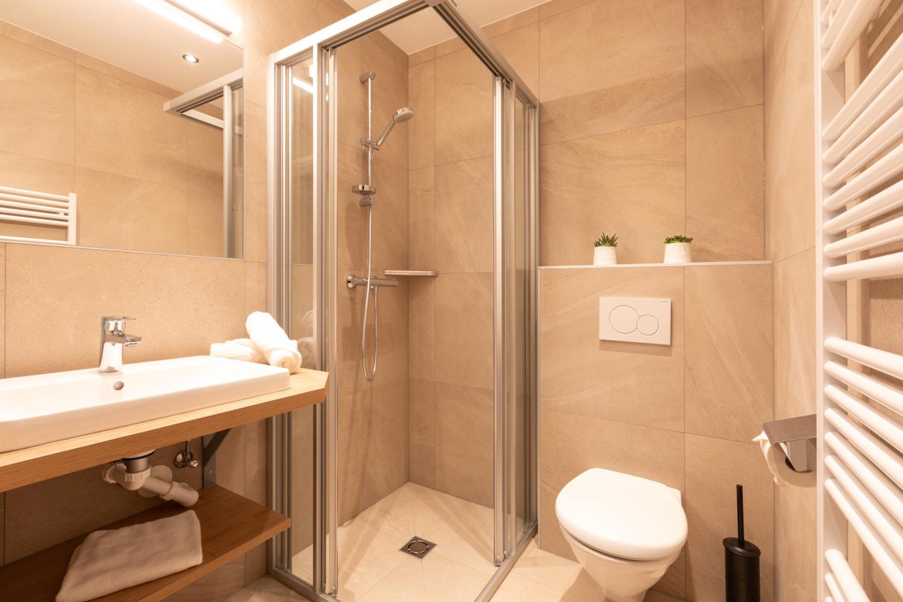 One Bedroom Family Apartment with Balcony photo 2