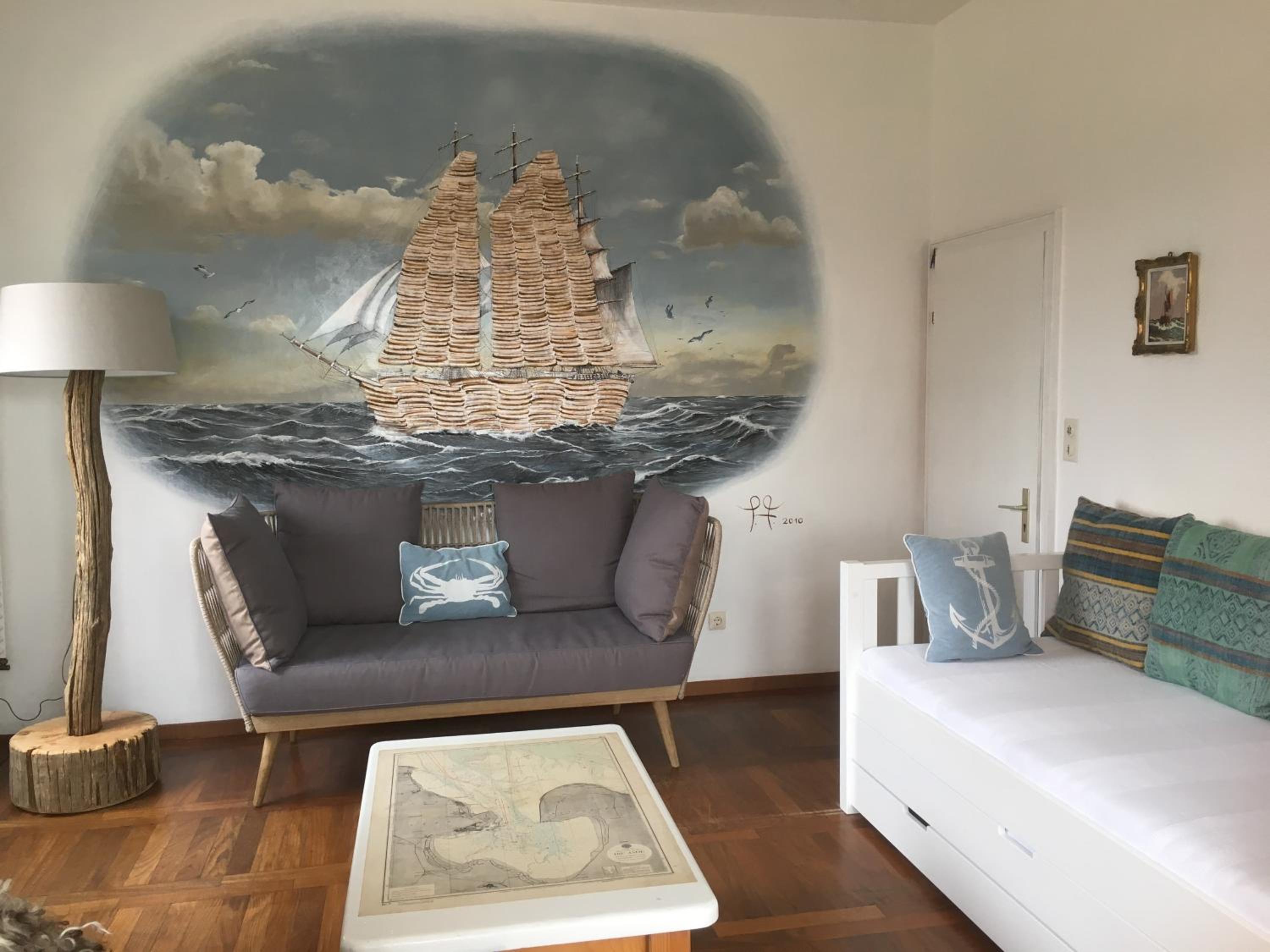 Family Room (2 Adults + 2 Children)