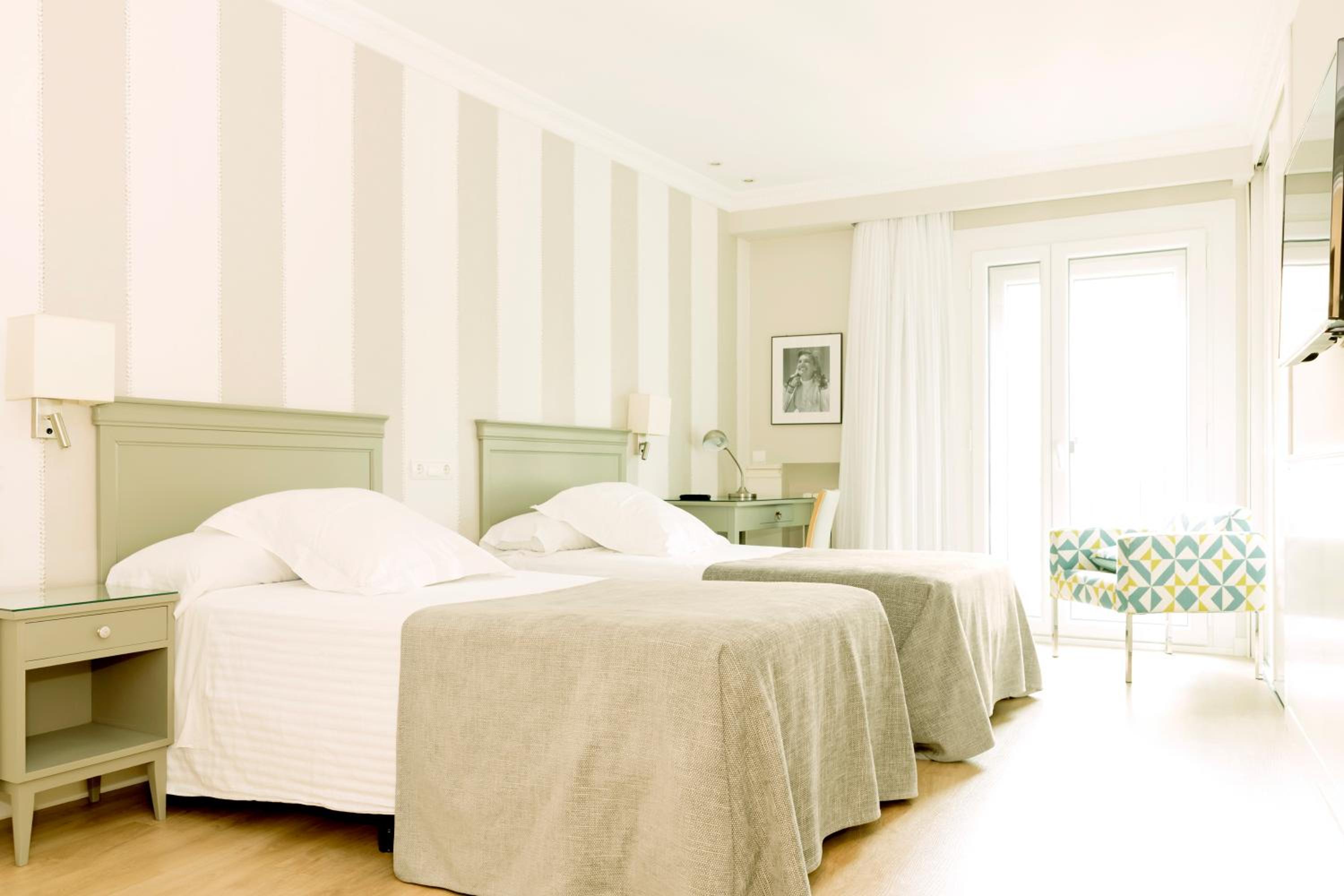 Double or Twin Room photo 2
