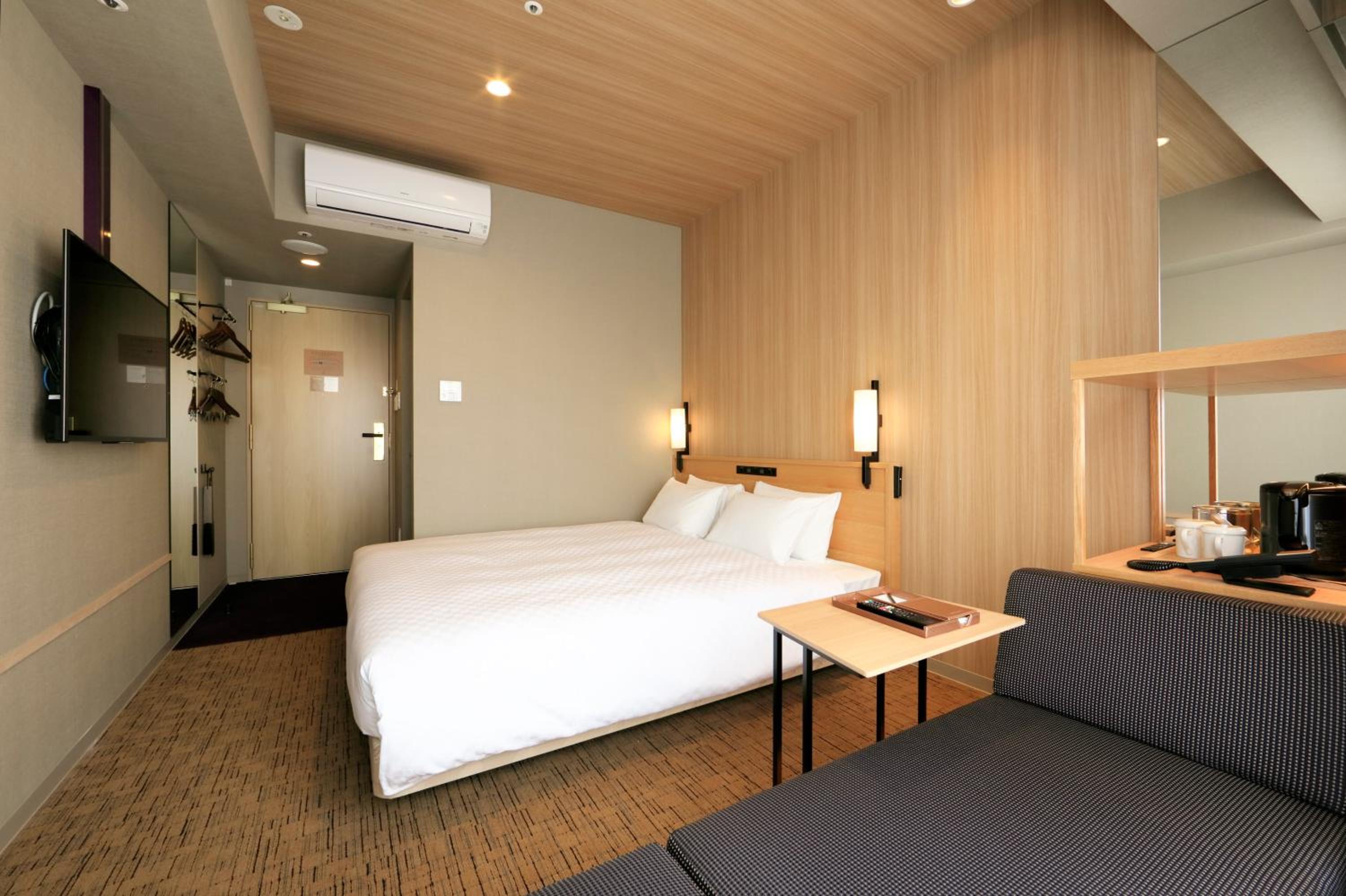 King Room - Non-Smoking photo 3