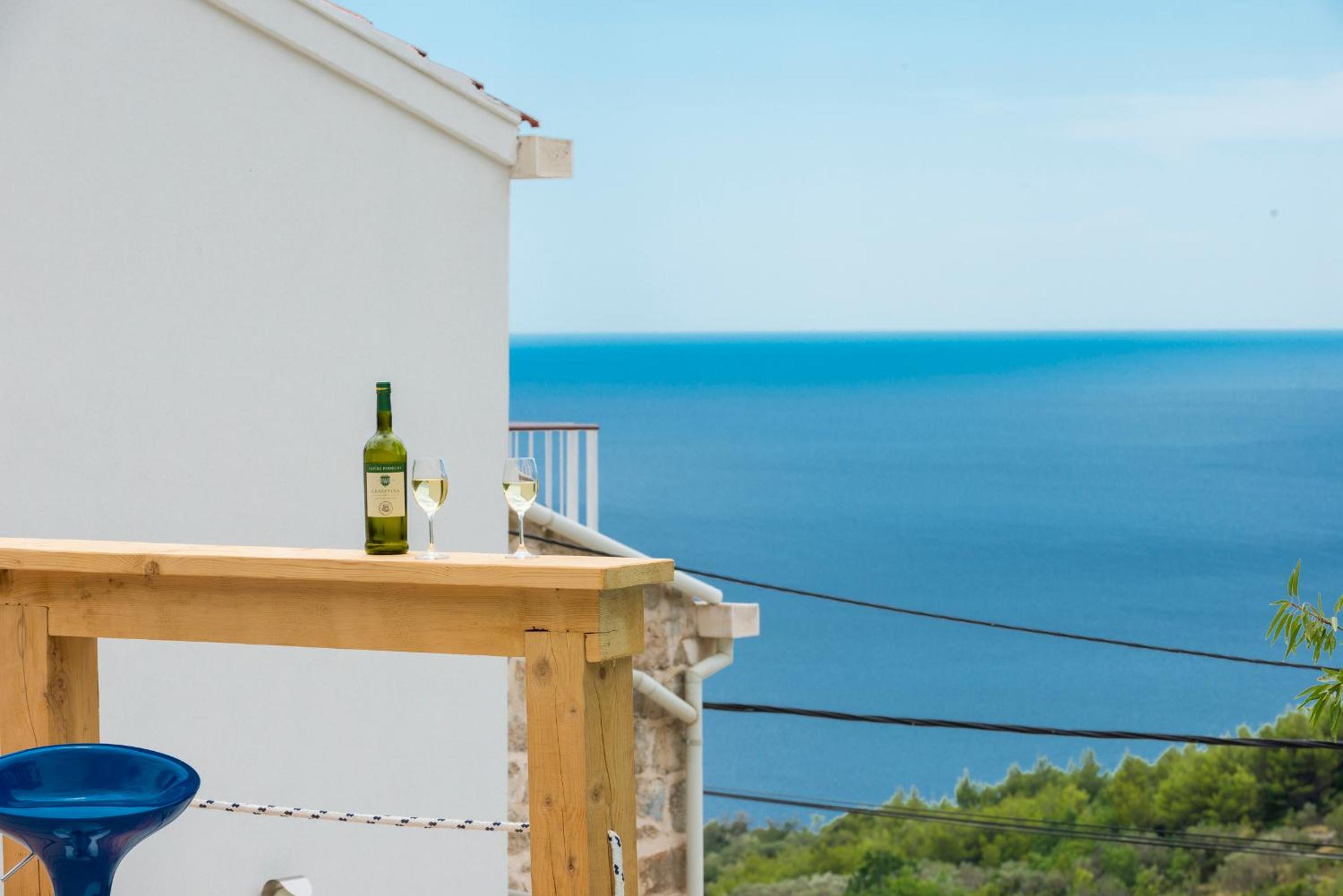 Four-Bedroom Villa with Swimming Pool and Sea View photo 3