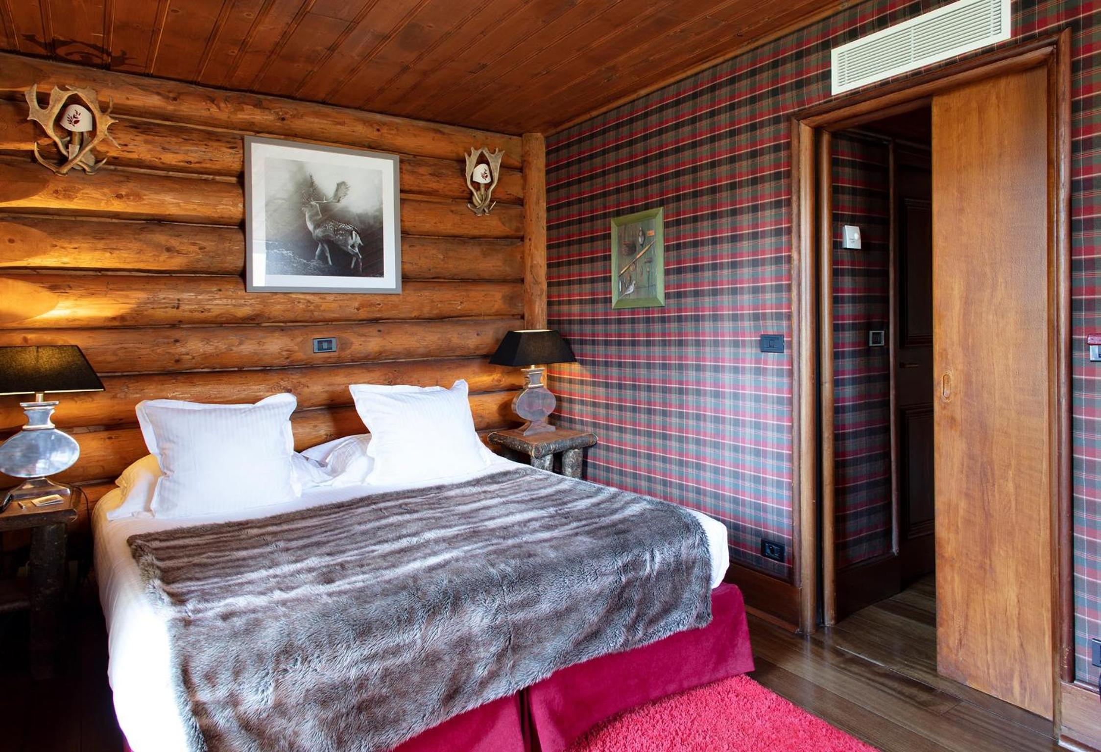 Deluxe Double or Twin Room photo 1