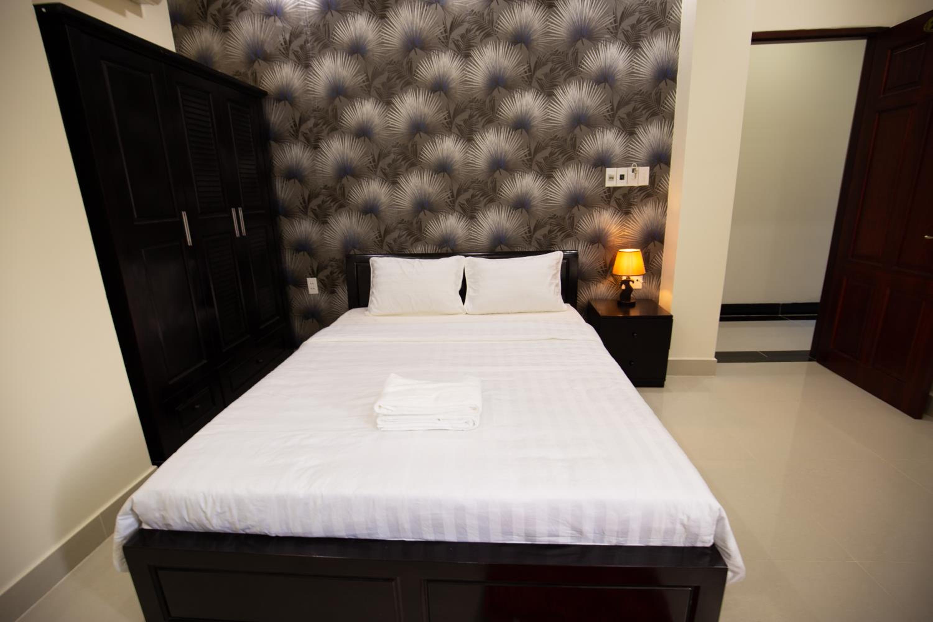 Double Room - Photo 5