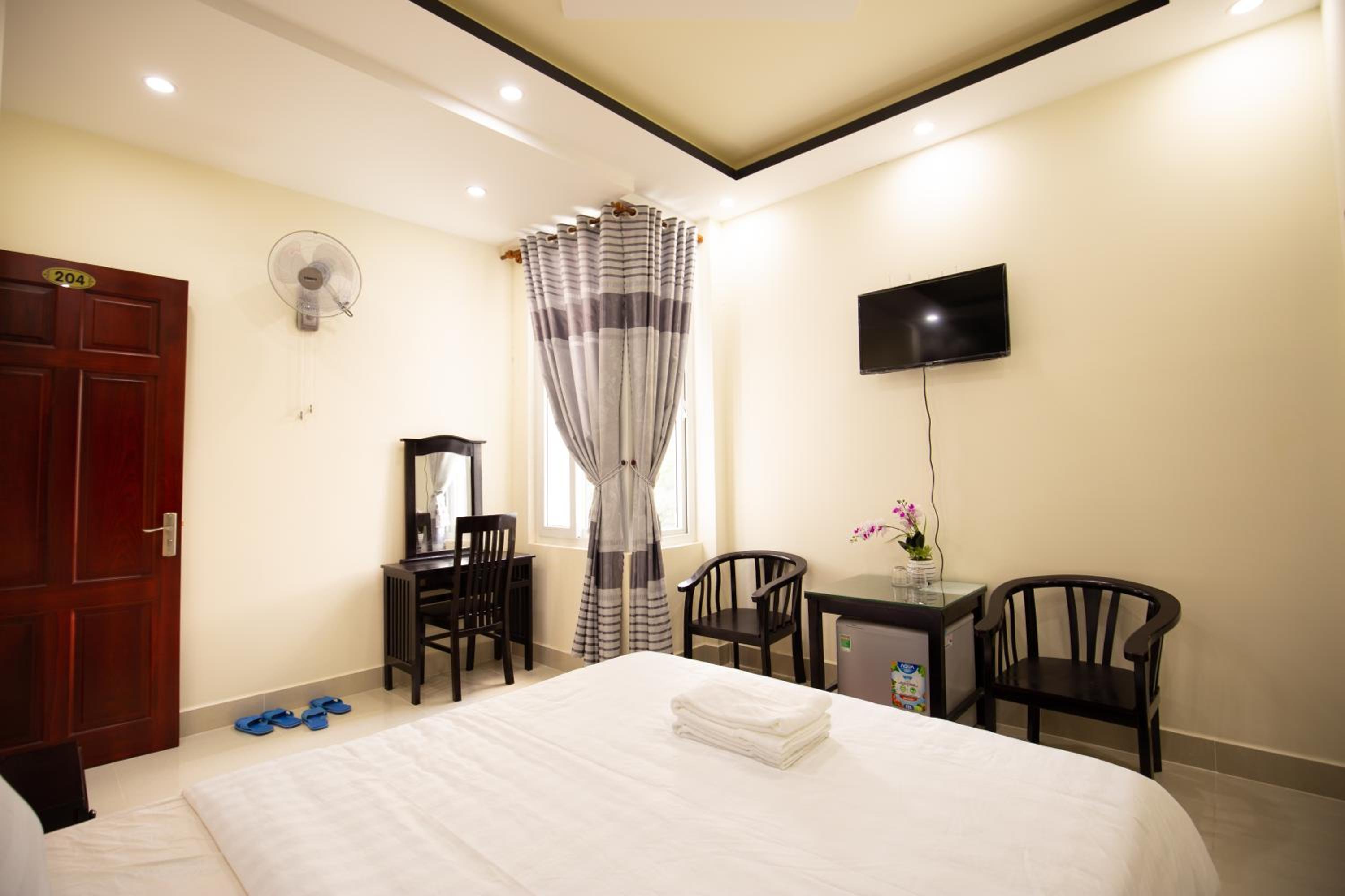 Double Room - Photo 7