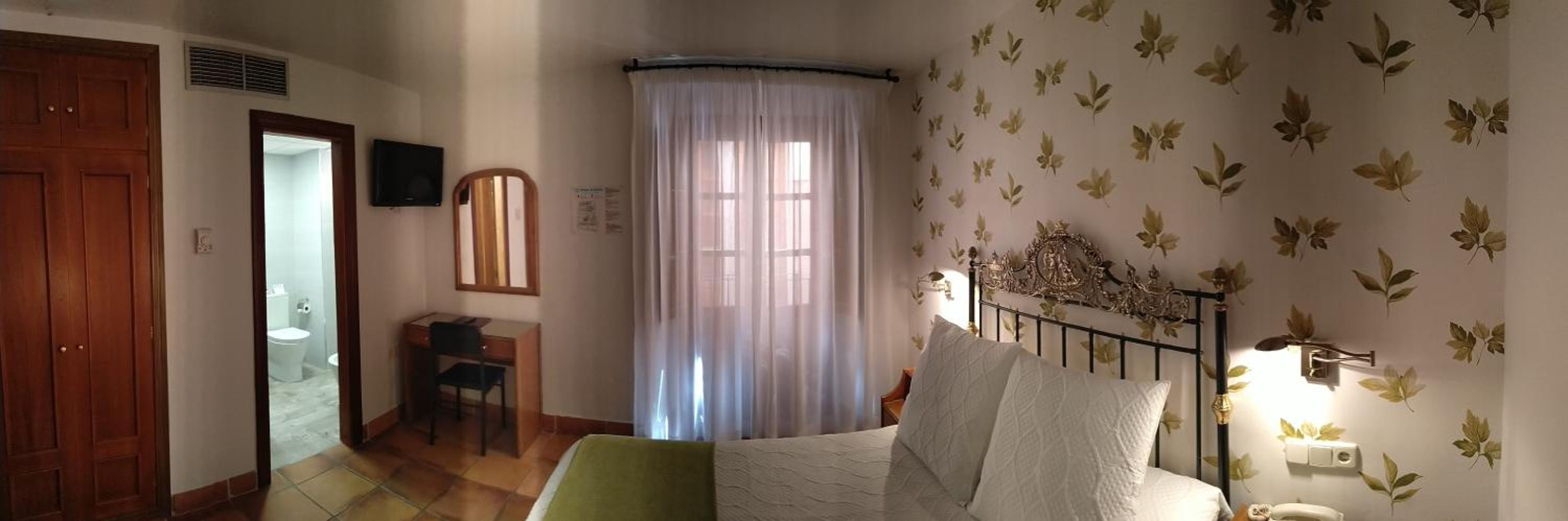 Habitación Doble o con Dos Camas