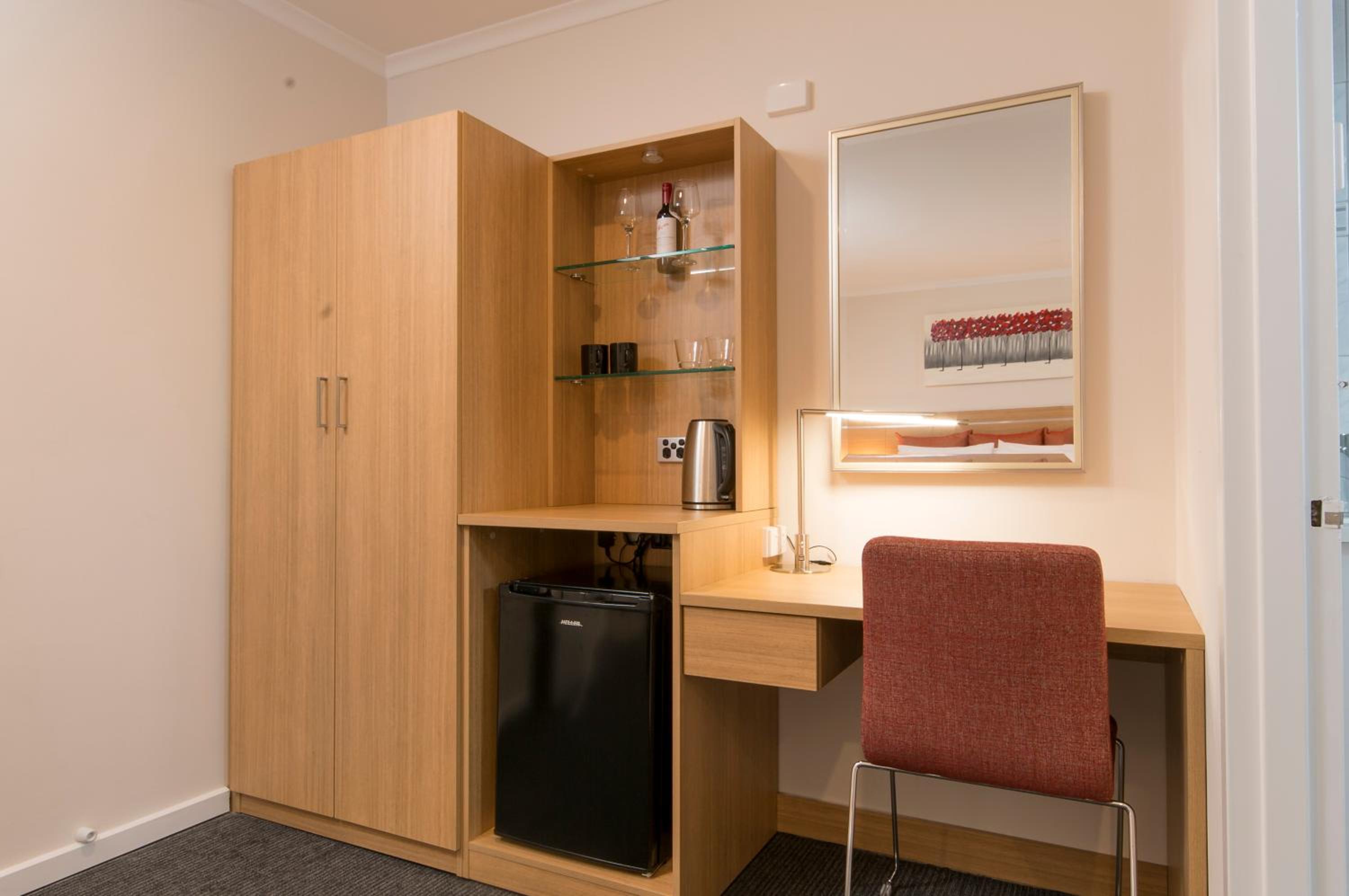 Superior King Room - Photo 3