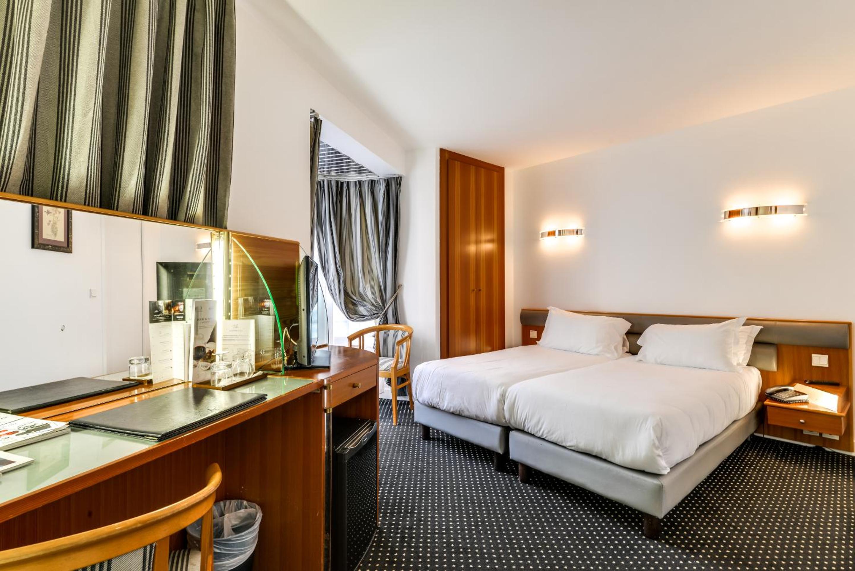 Double Or Twin Room photo 1