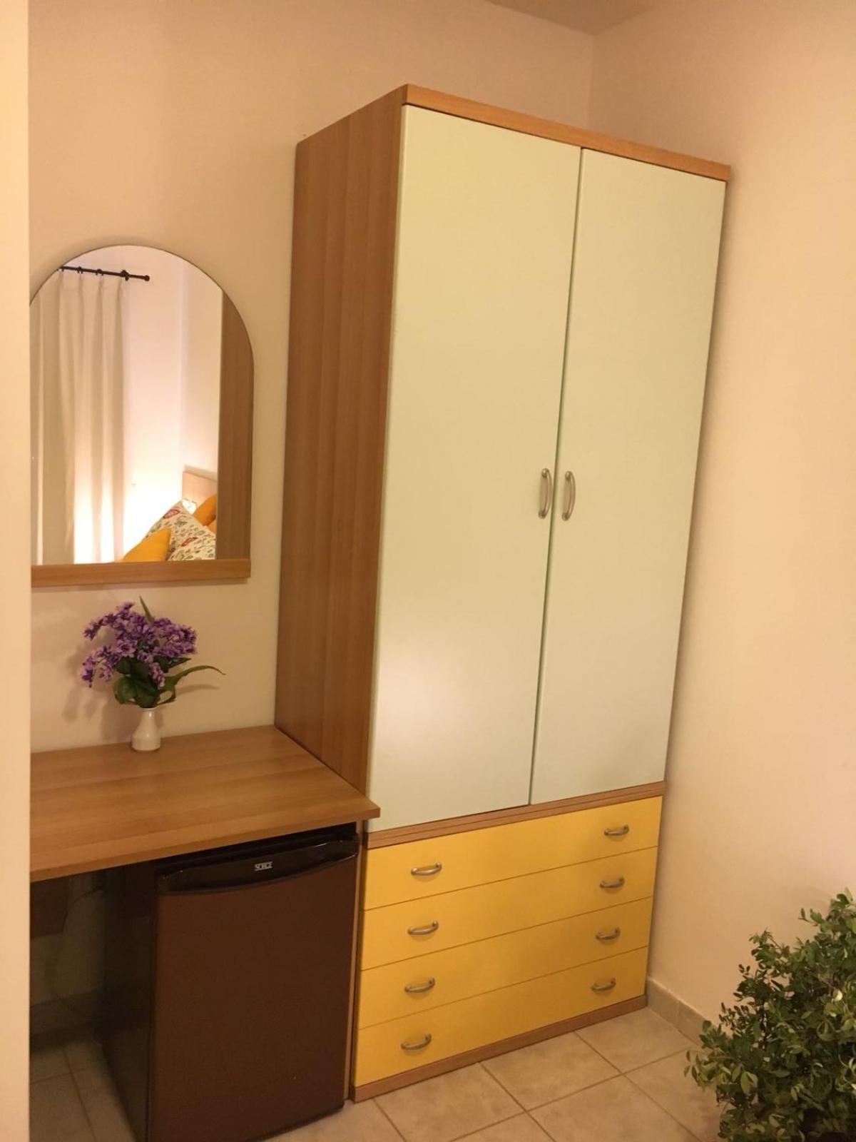 Double Room with Private Bathroom - Photo 7