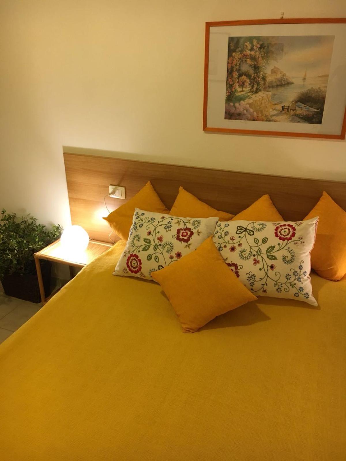 Double Room with Private Bathroom - Photo 6